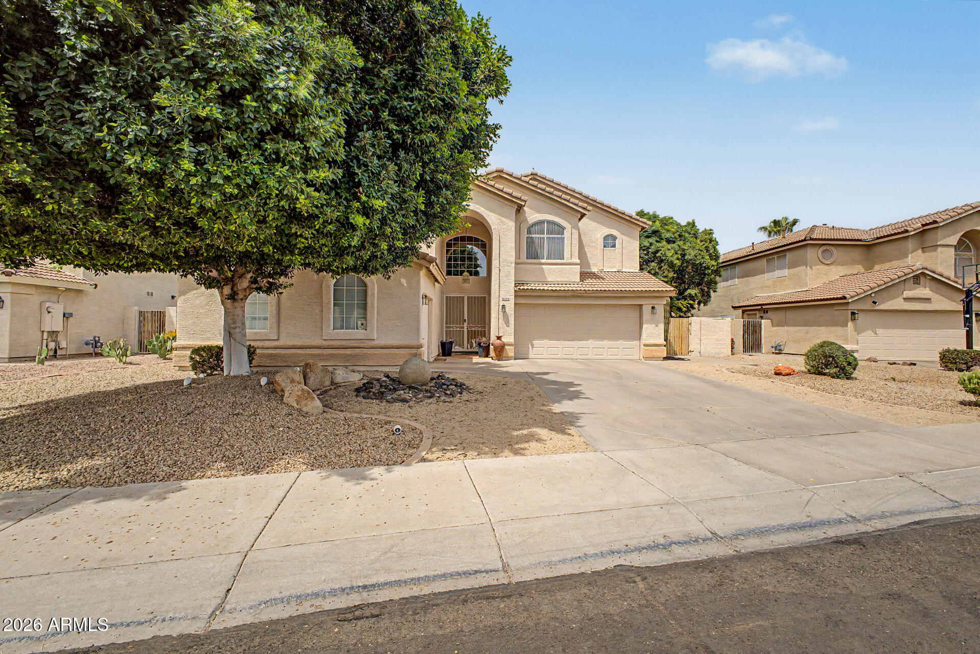 6328 W TONOPAH Drive, Glendale, AZ 85308