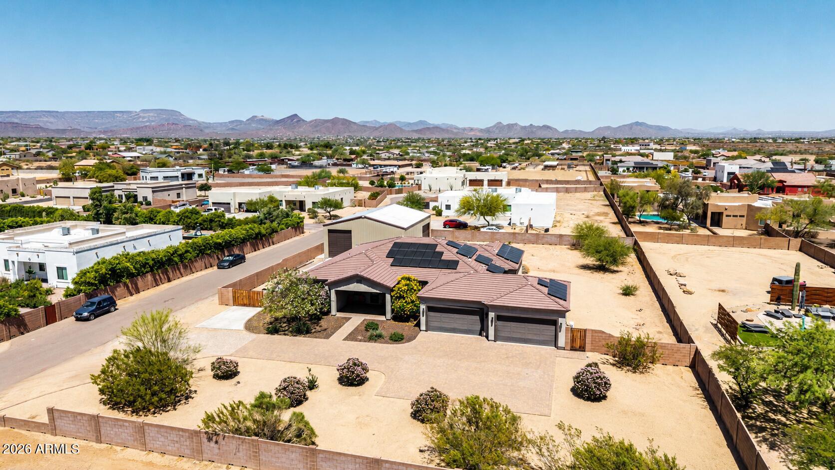 2639 W Lavitt Lane, Phoenix, AZ 85086