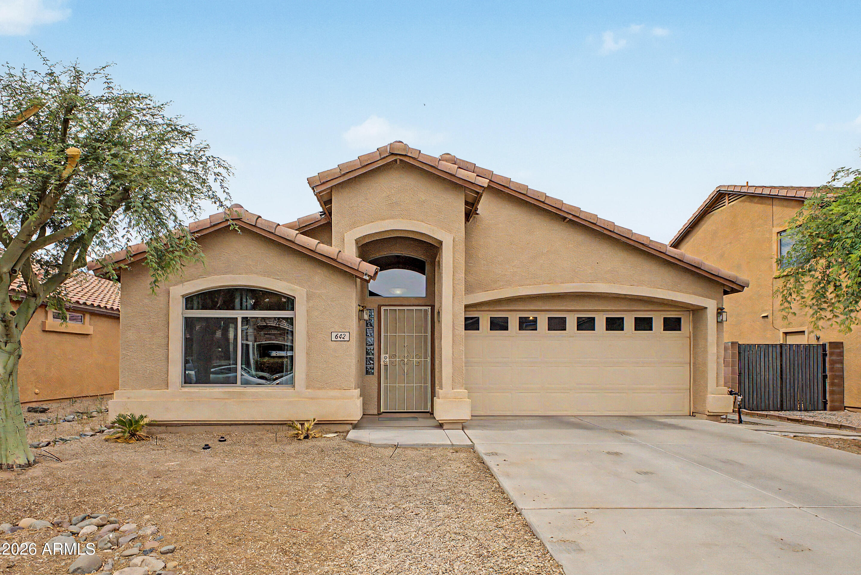 642 W MESQUITE TREE Lane, San Tan Valley, AZ 85143