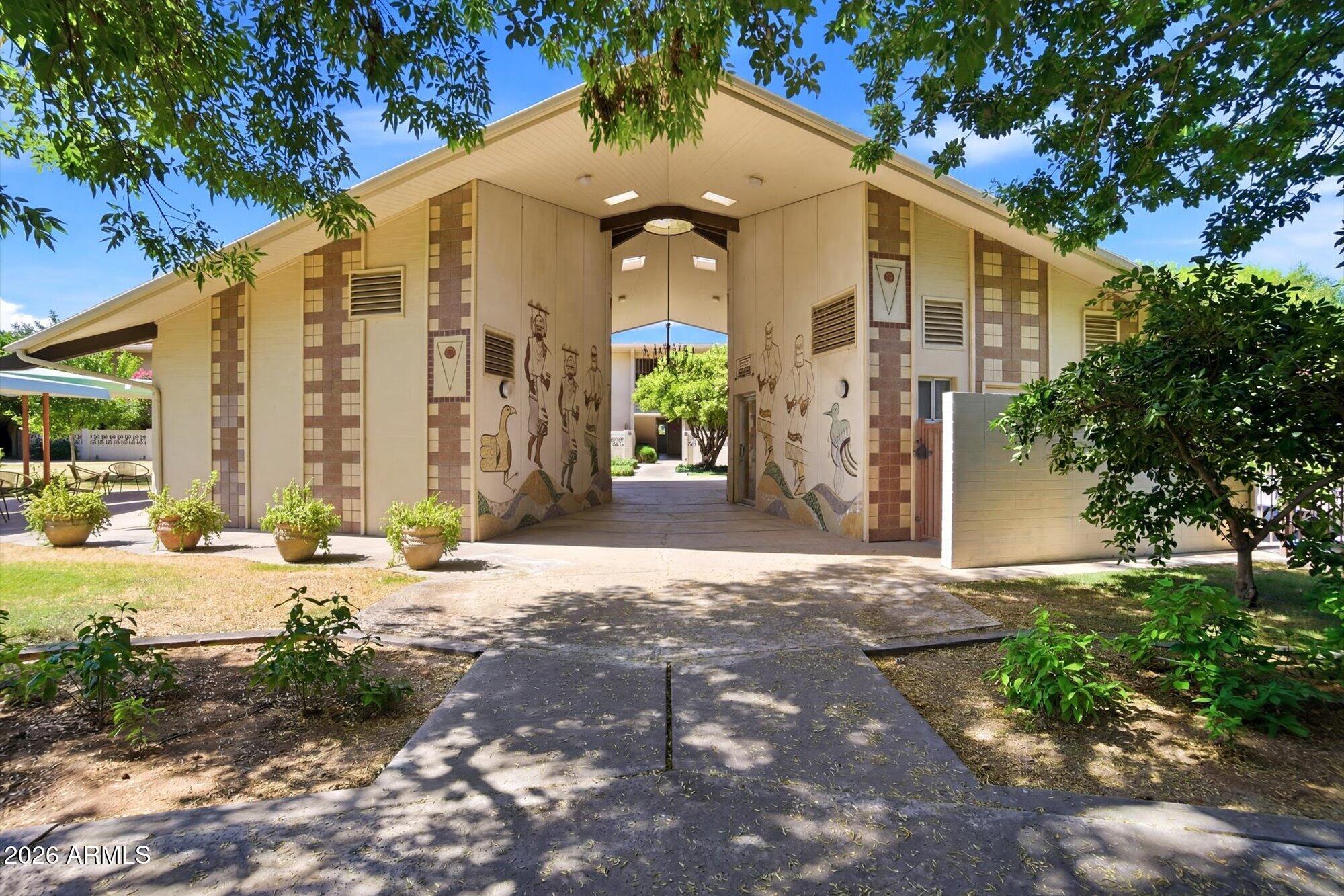 500 W CLARENDON Avenue D6, Phoenix, AZ 85013