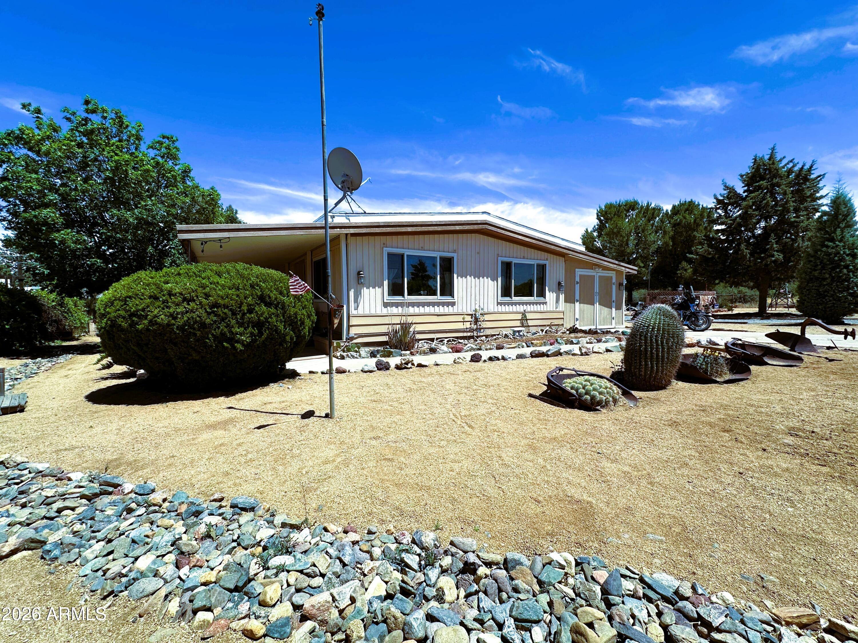 16329 S RED ROCK Lane, Mayer, AZ 86333
