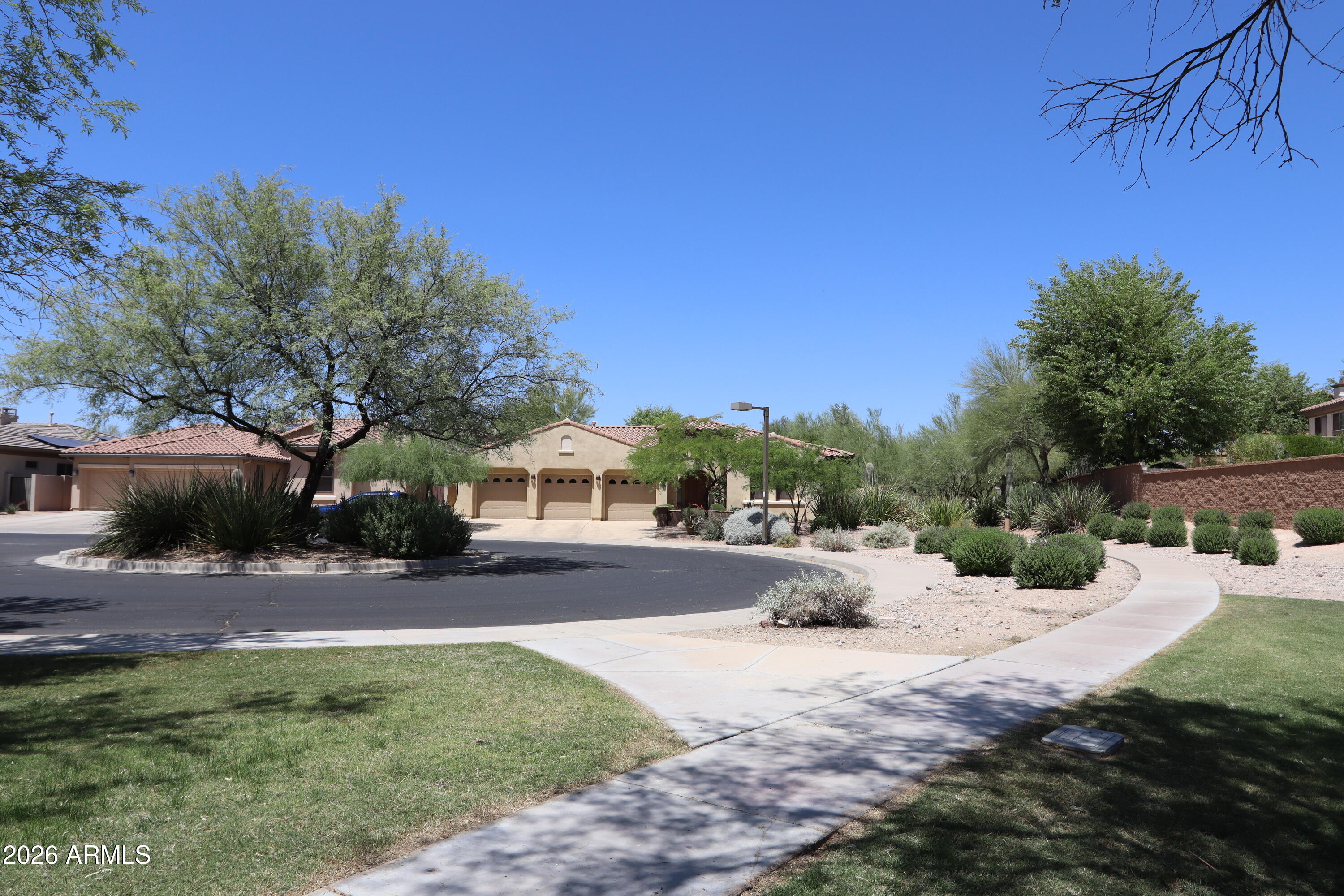 2004 W Calle De Las Estrellas Drive, Phoenix, AZ 85085