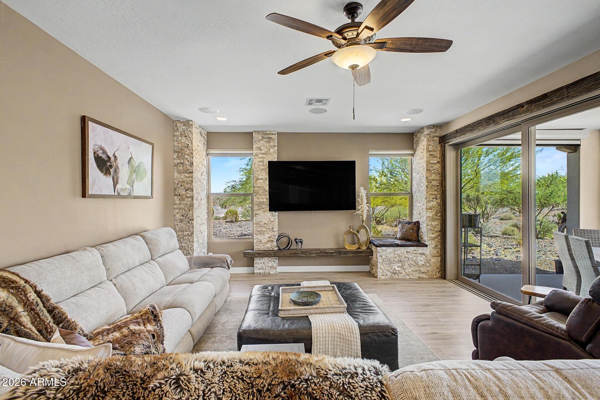 3361 PHANTOM Street, Wickenburg, AZ 85390
