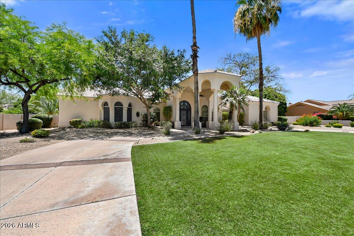 8669 E DAVENPORT Drive, Scottsdale, AZ 85260