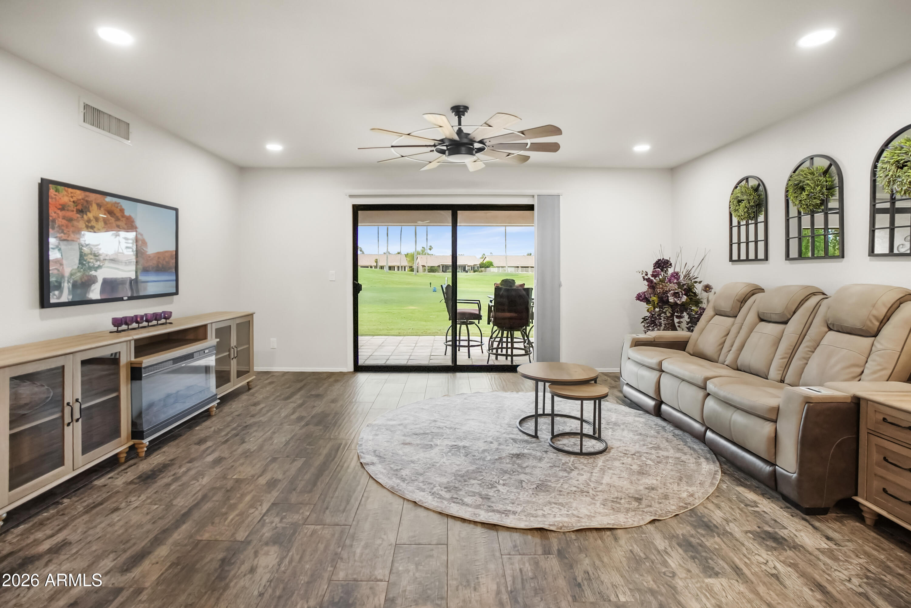 9716 W TONTO Lane, Peoria, AZ 85382