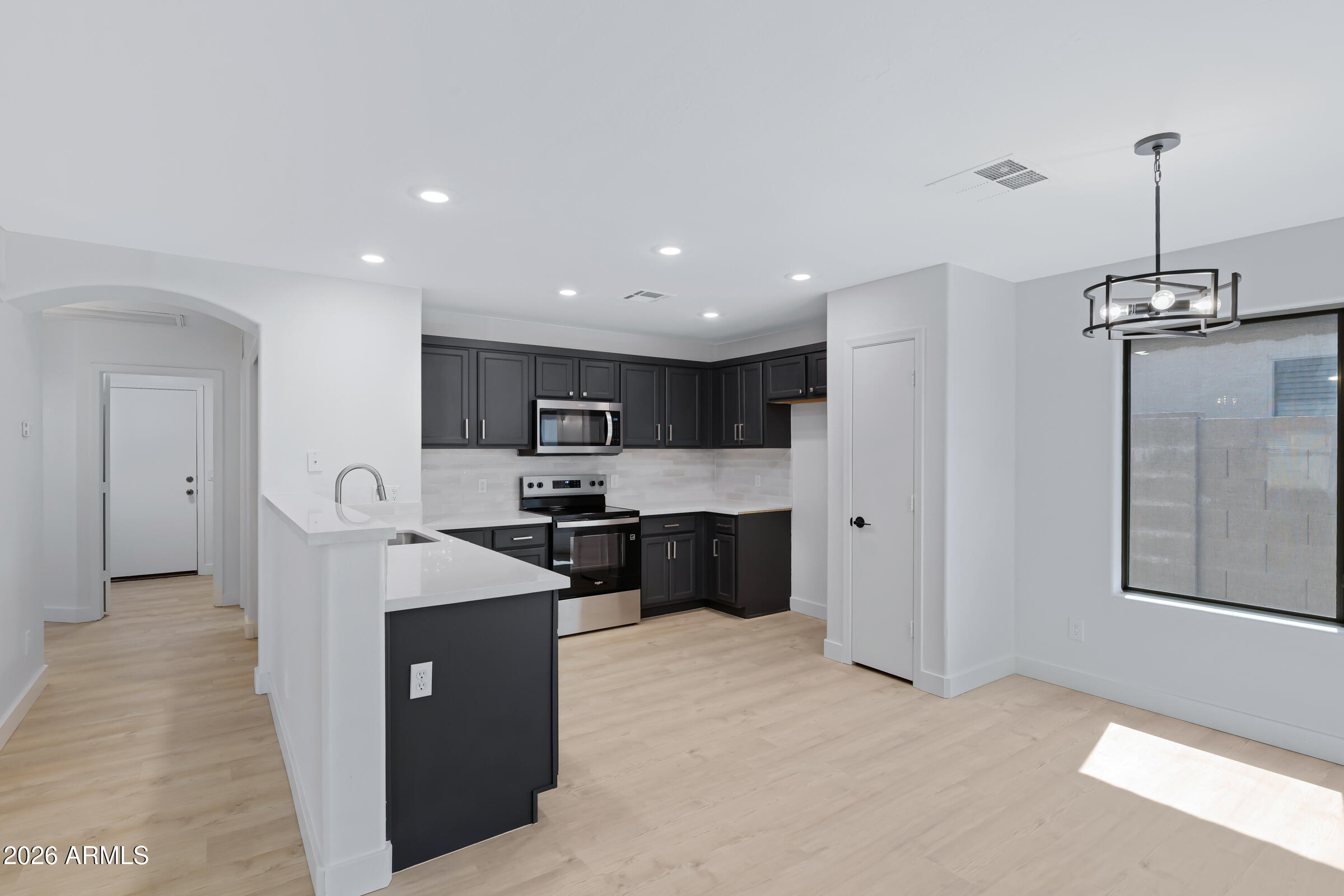 3770 W YELLOW PEAK Drive, San Tan Valley, AZ 85144