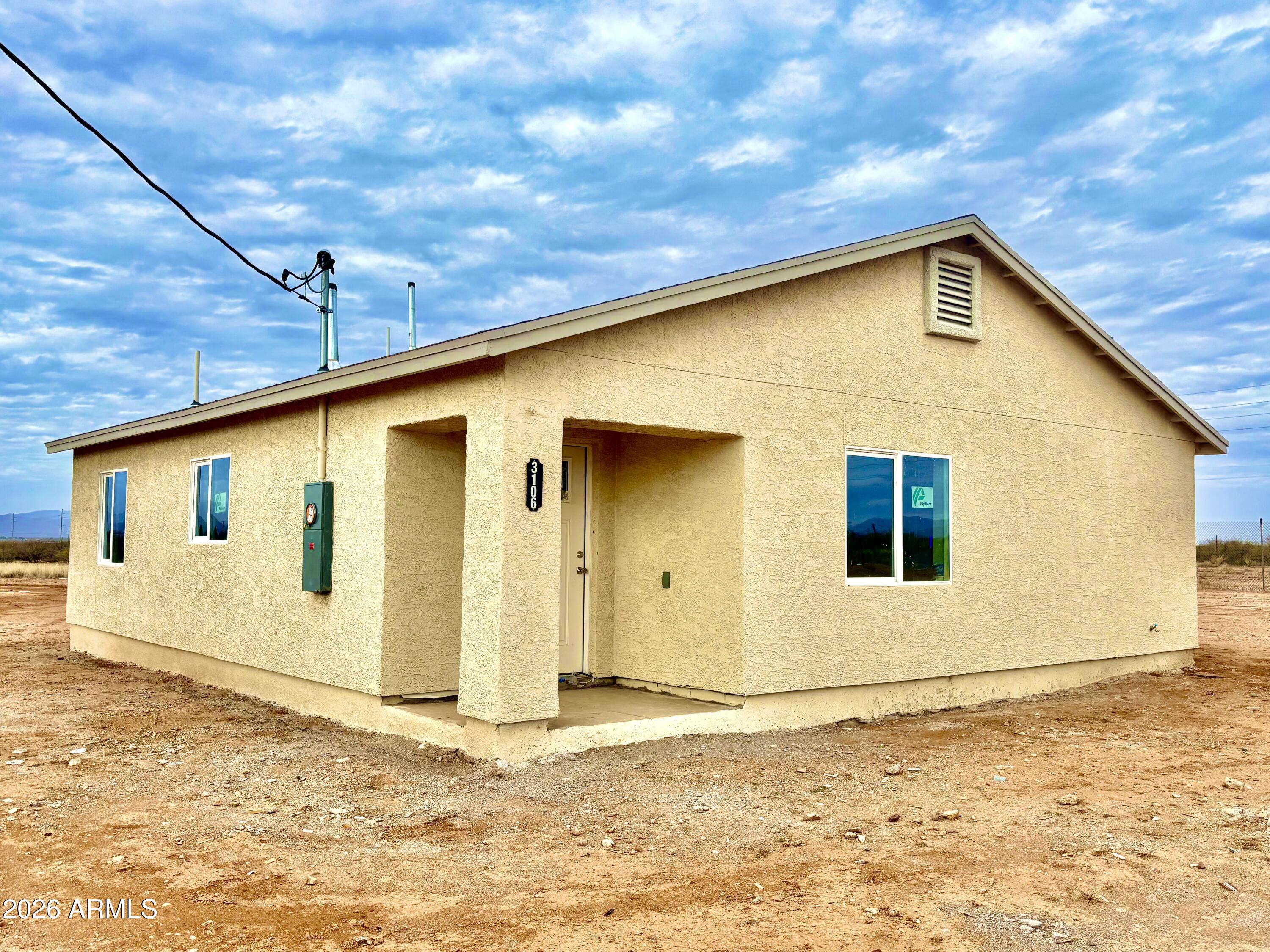 3106 N ValleyValley Street, Douglas, AZ 85607