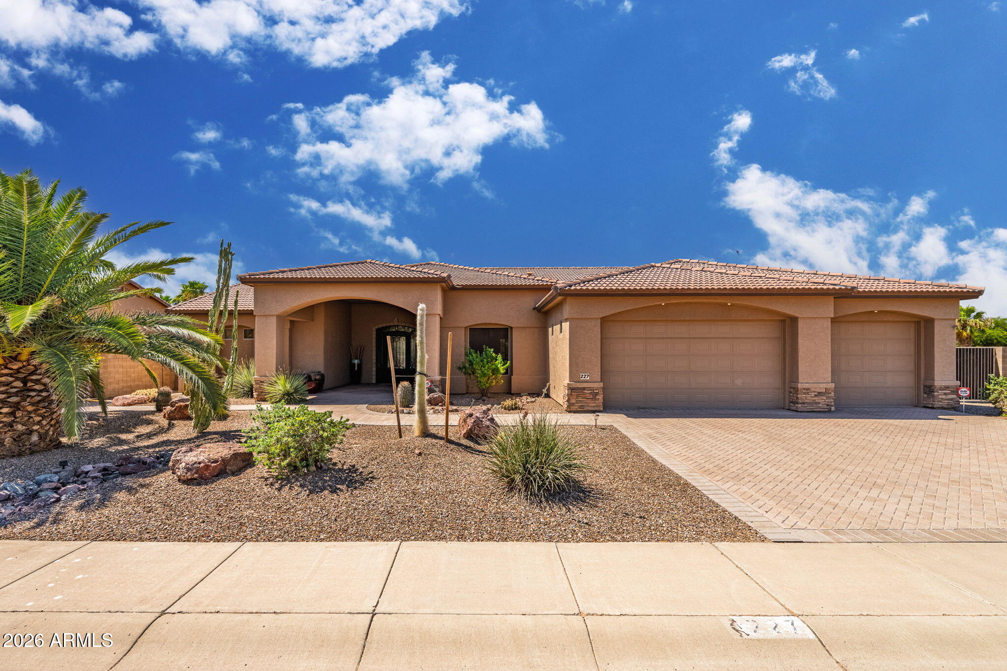 227 W AUBURN SKY Court, Casa Grande, AZ 85122