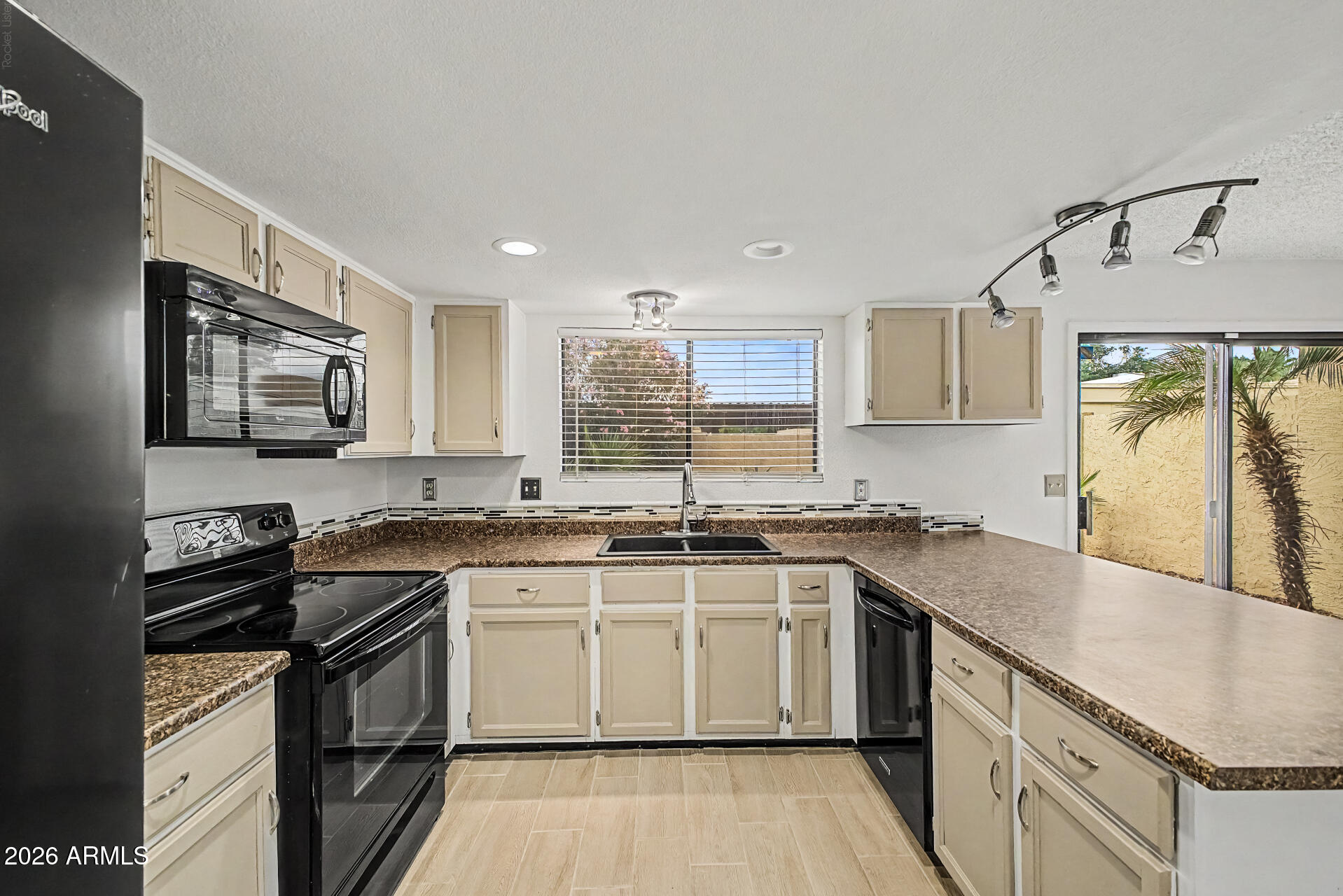 5816 W CROCUS Drive, Glendale, AZ 85306
