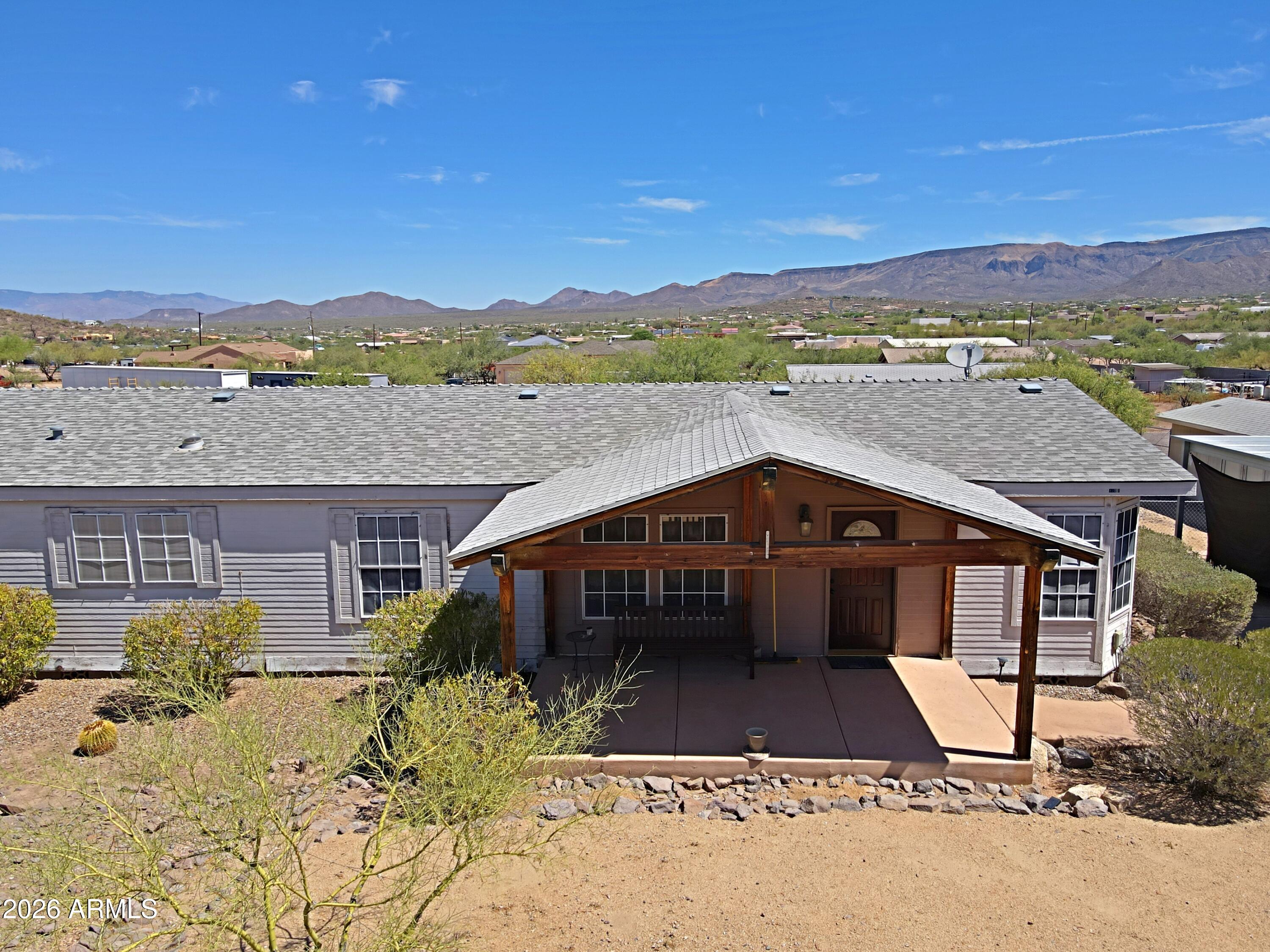 42721 N 14 Street, New River, AZ 85087