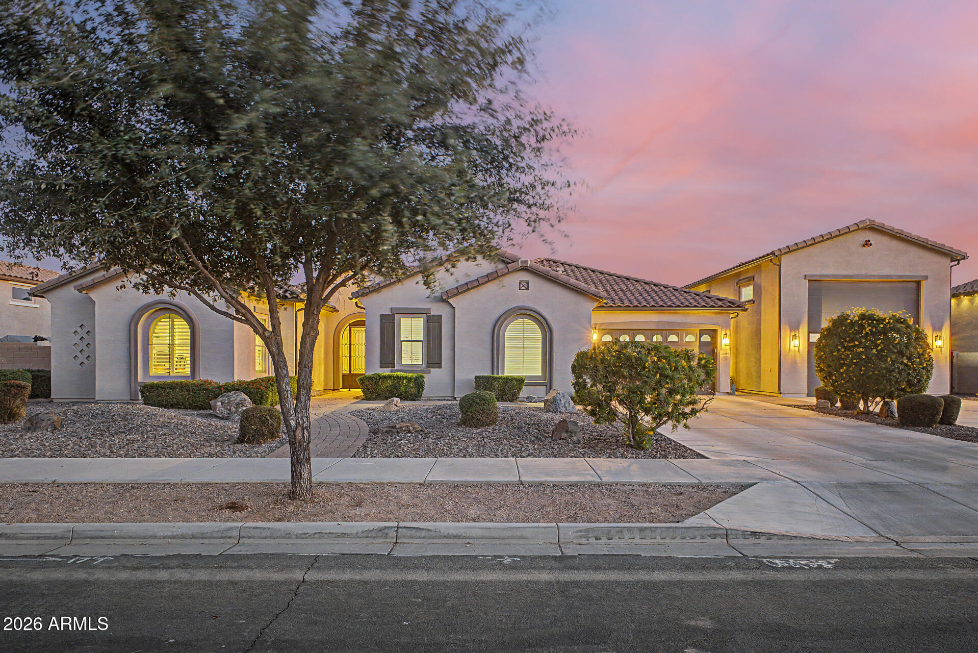 21983 E CAMACHO Road, Queen Creek, AZ 85142