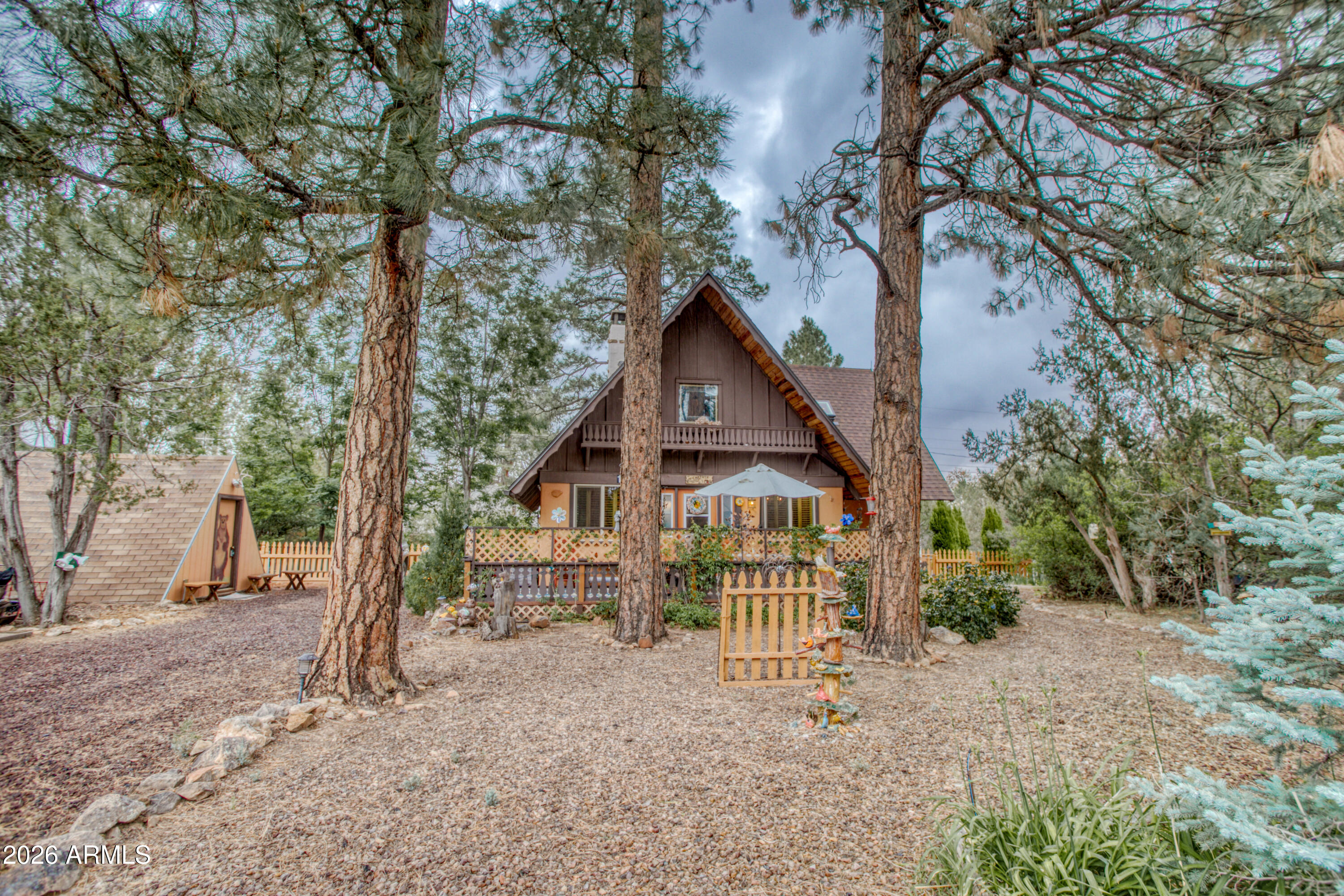 1972 LITTLE DOE Trail, Overgaard, AZ 85933