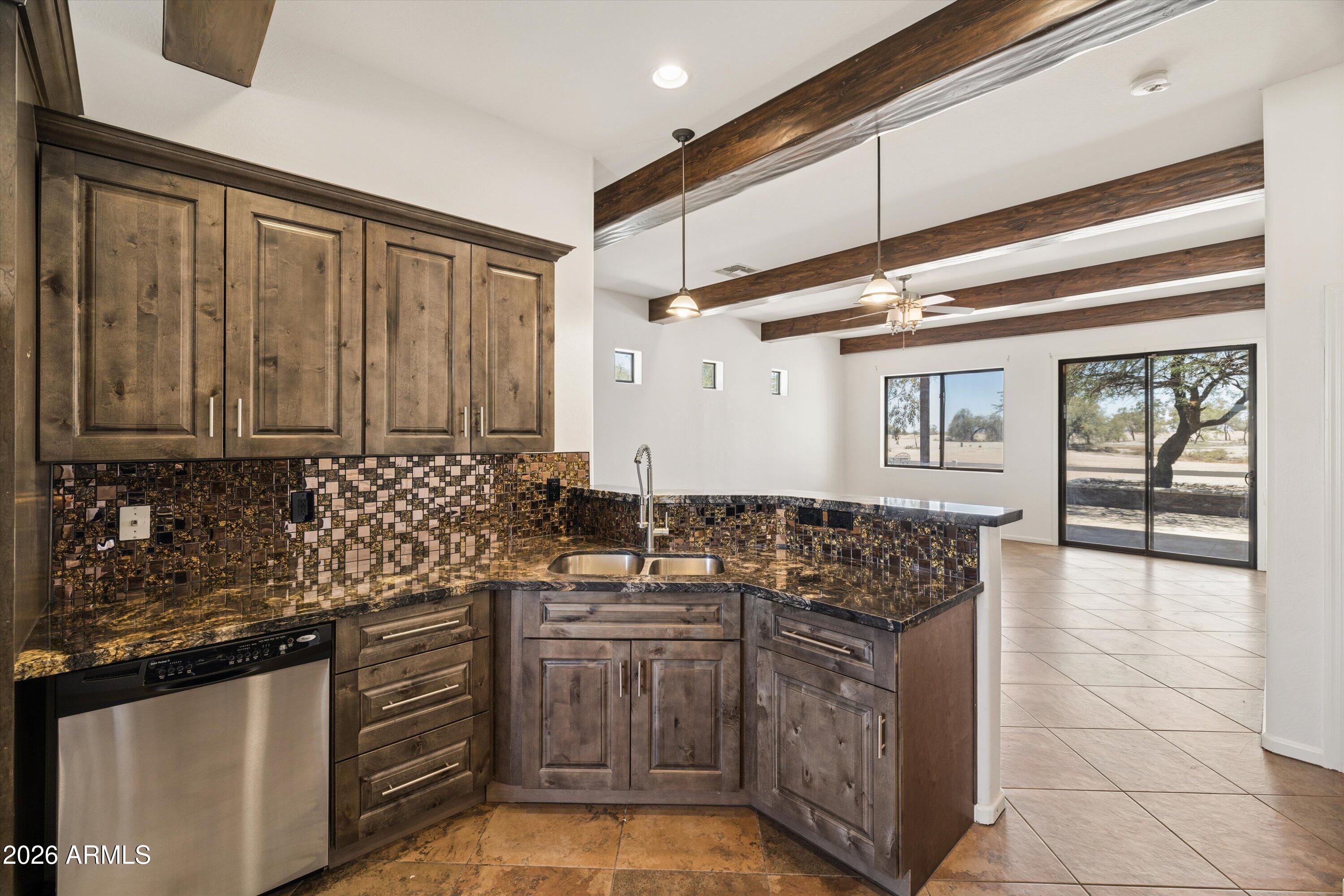 3725 W LONG Drive, Eloy, AZ 85131