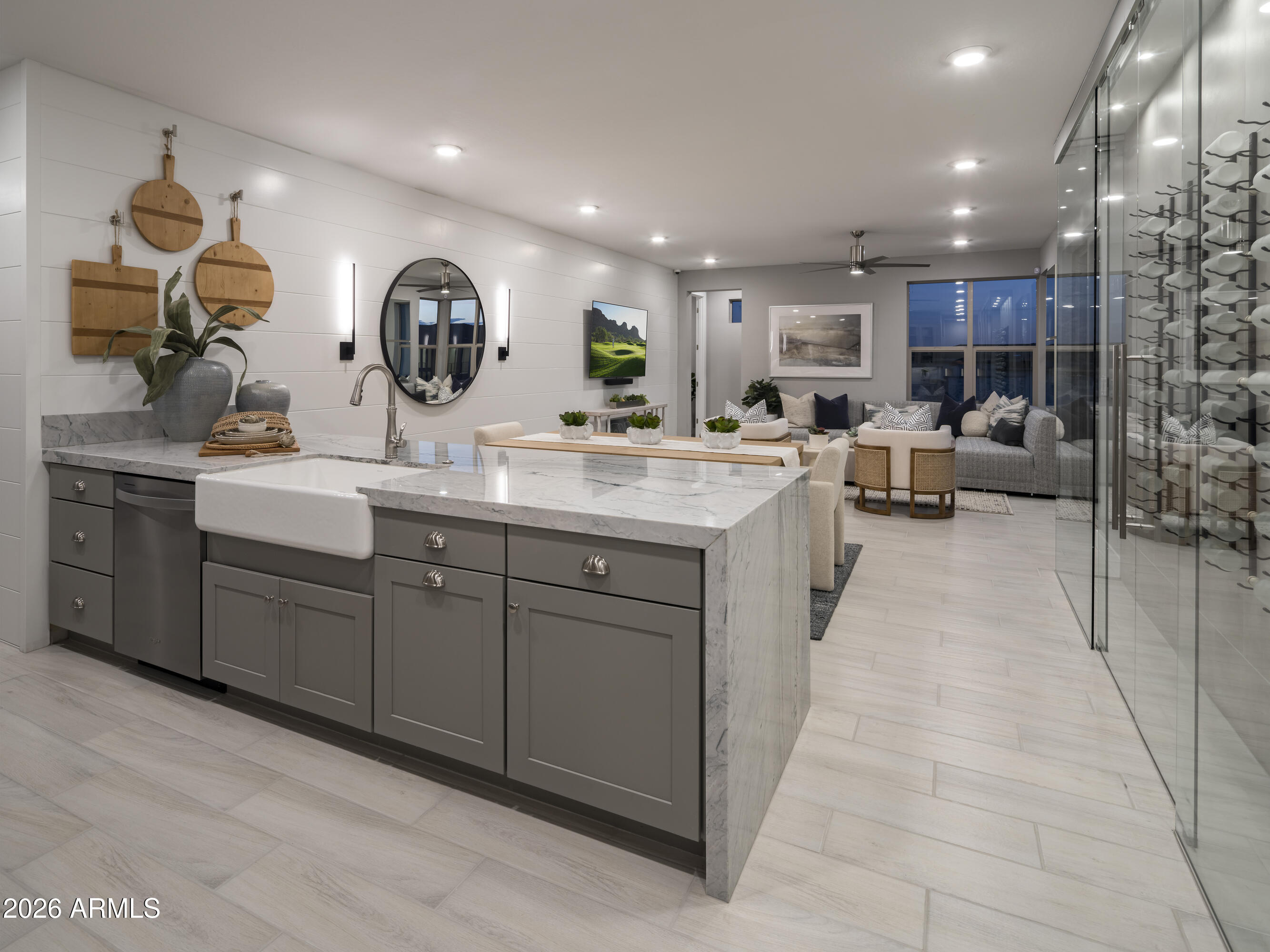 2121 W SONORAN DESERT Drive 164, Phoenix, AZ 85085