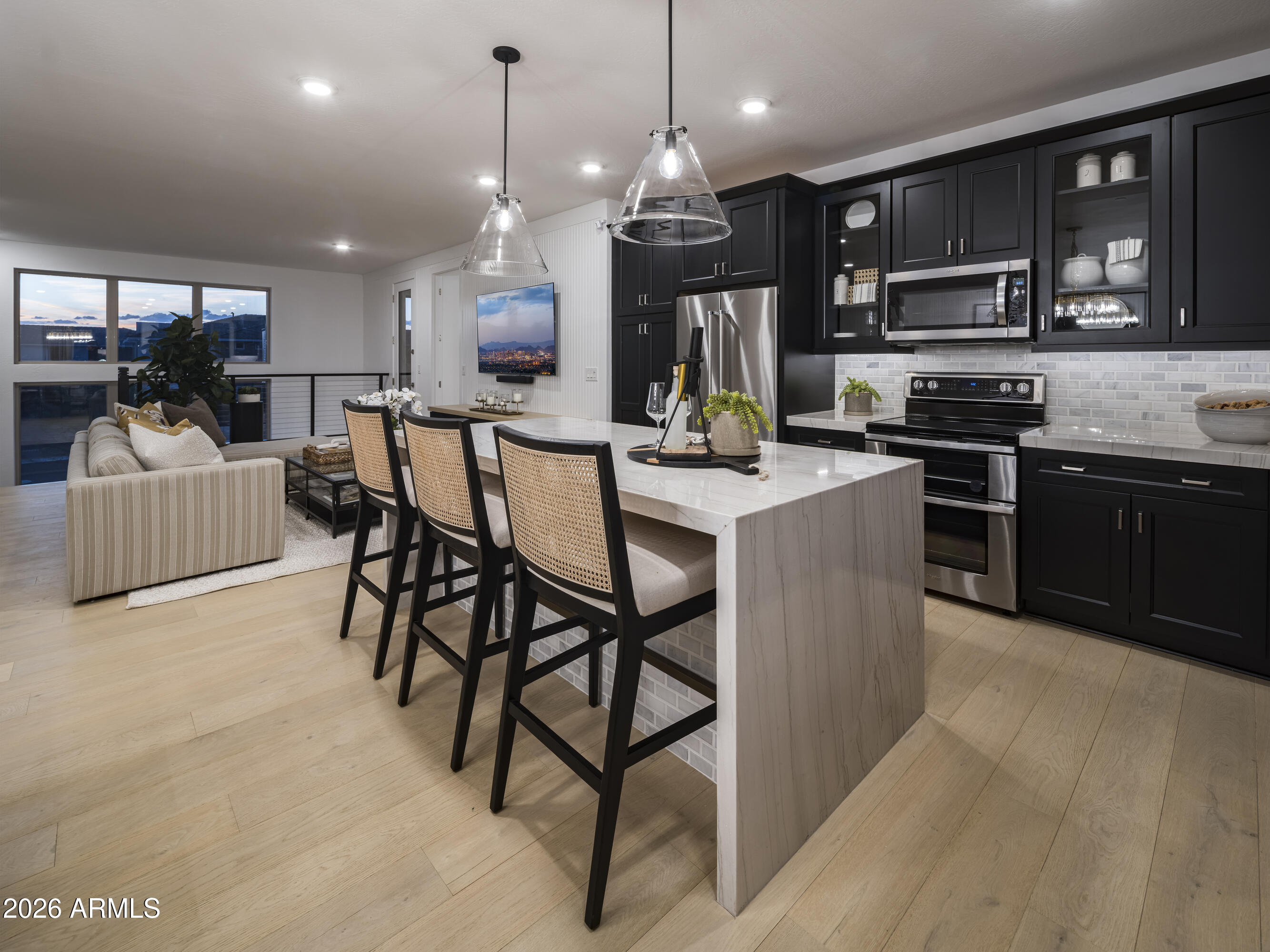 2121 W SONORAN DESERT Drive 163, Phoenix, AZ 85085