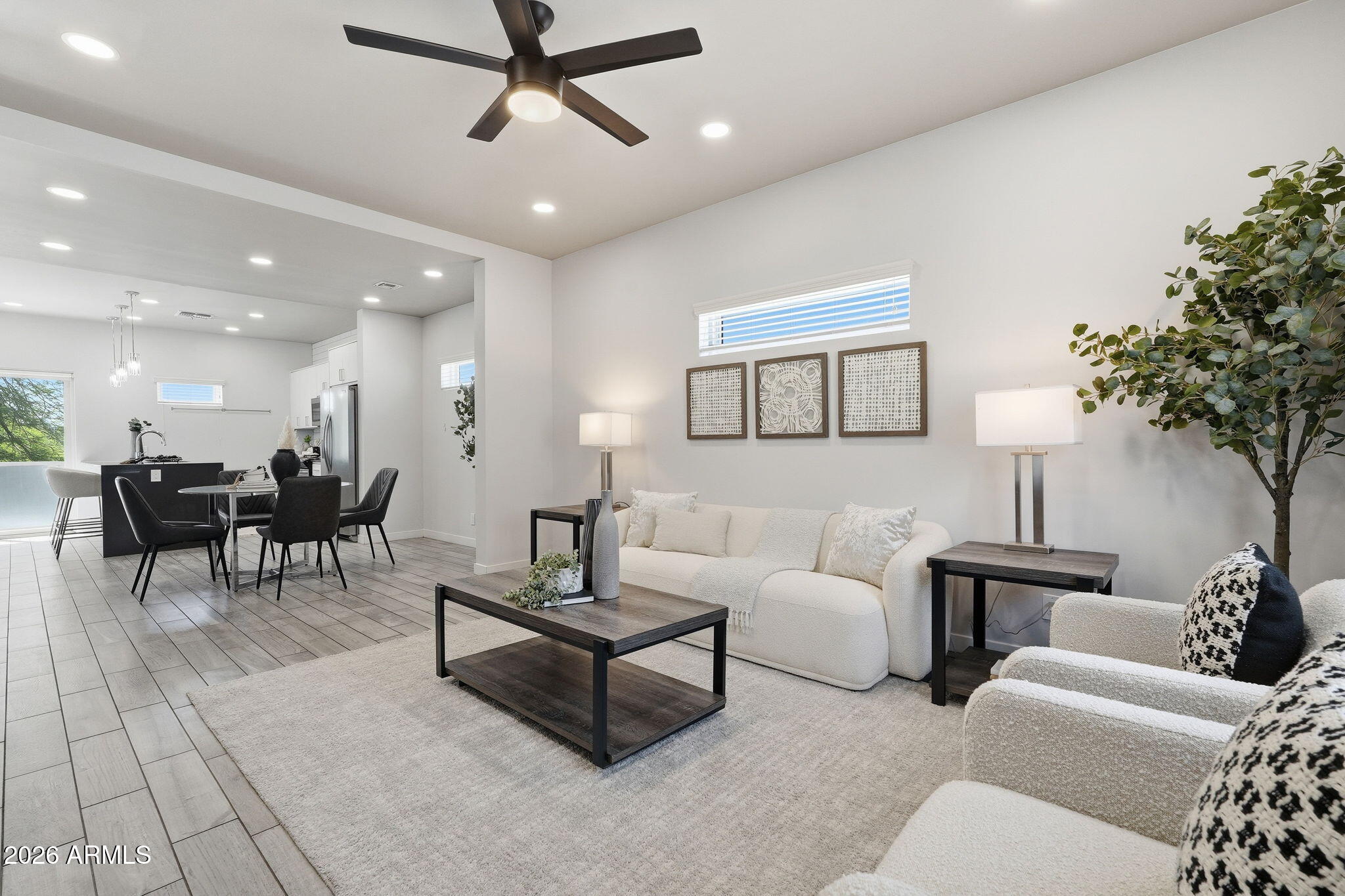 2727 E THOMAS Road 5, Phoenix, AZ 85016