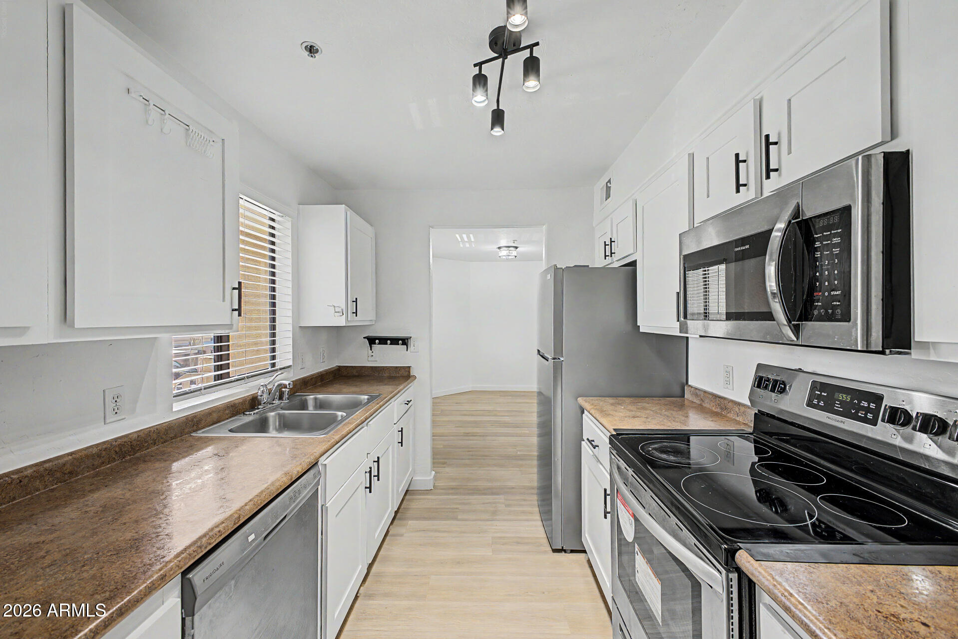 1287 N ALMA SCHOOL Road 259, Chandler, AZ 85224