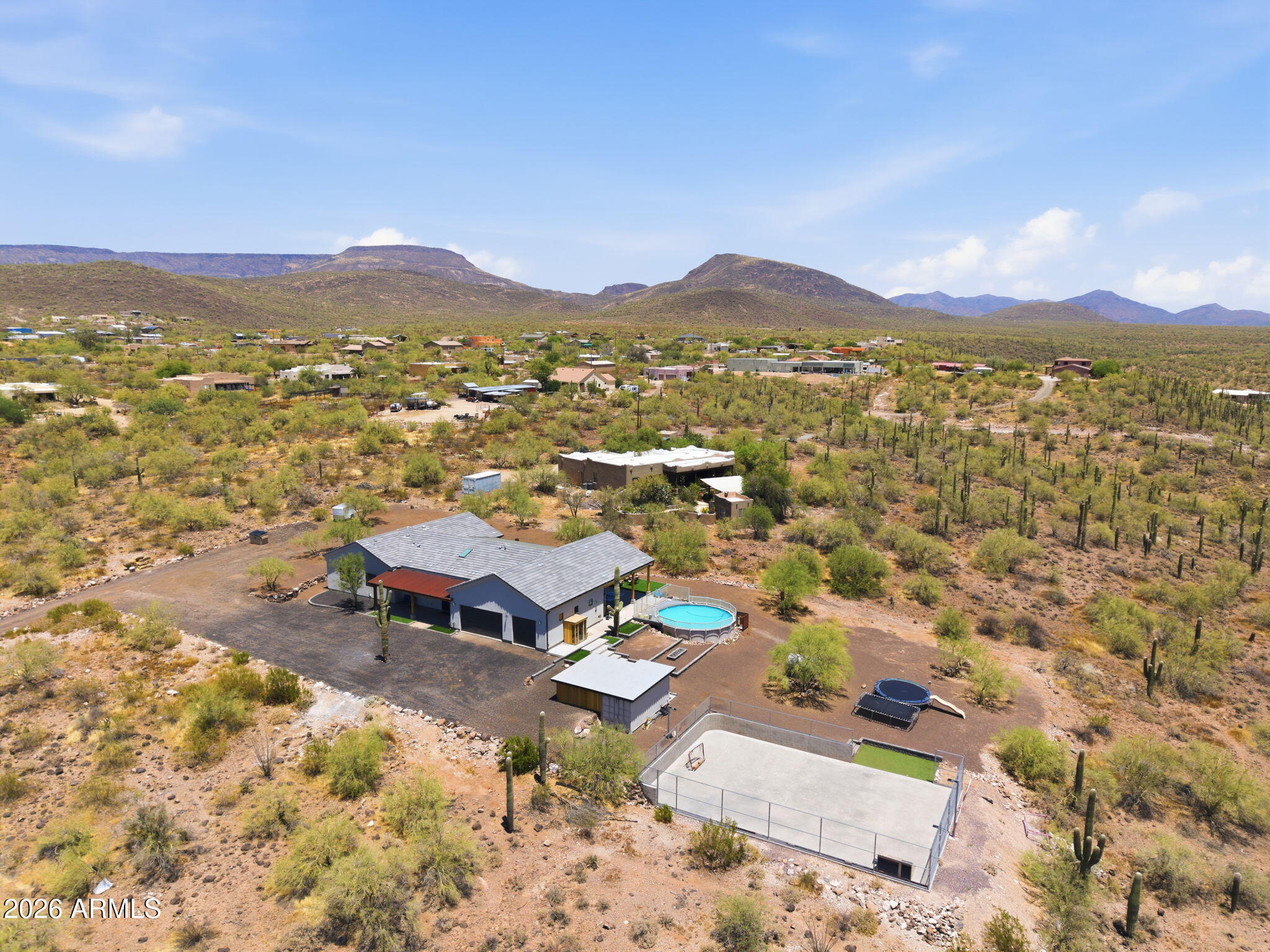 43131 N 20TH Street, New River, AZ 85087