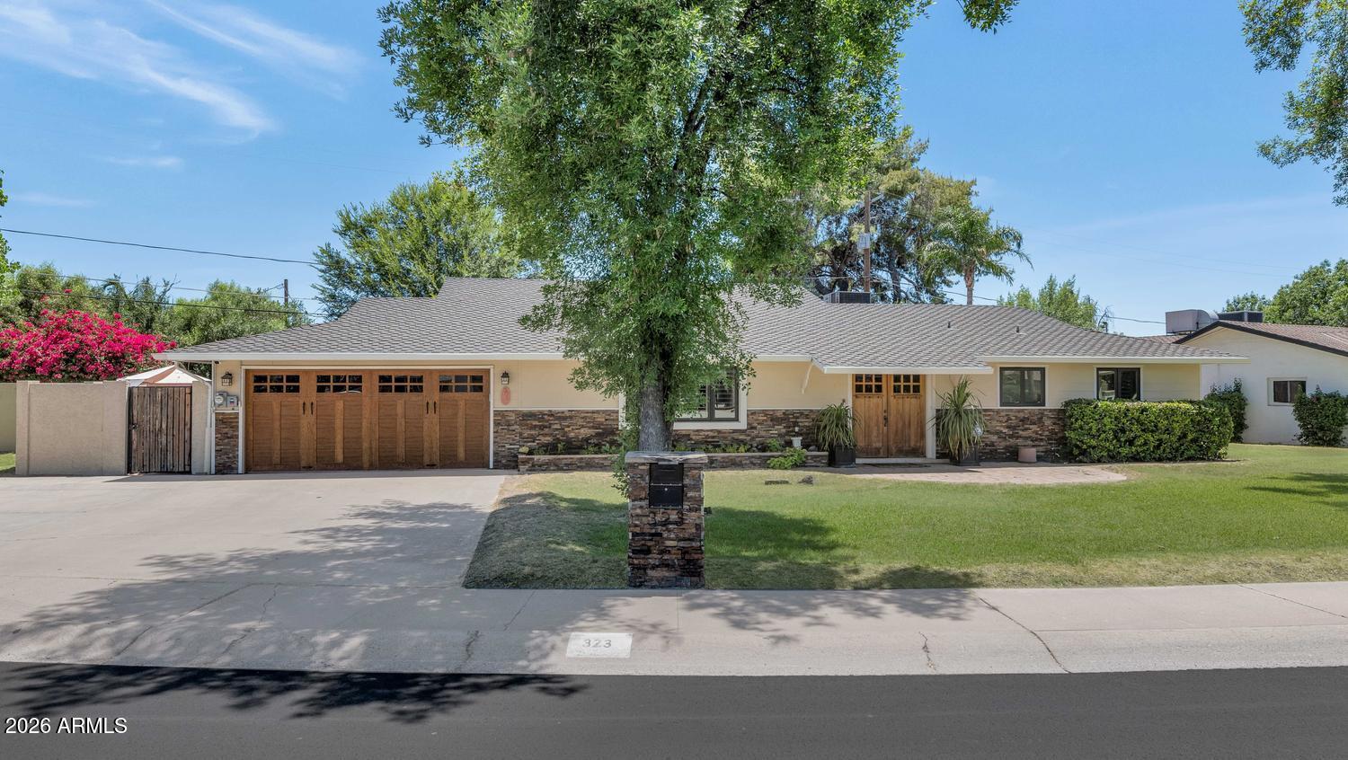 323 W BUTLER Drive, Phoenix, AZ 85021