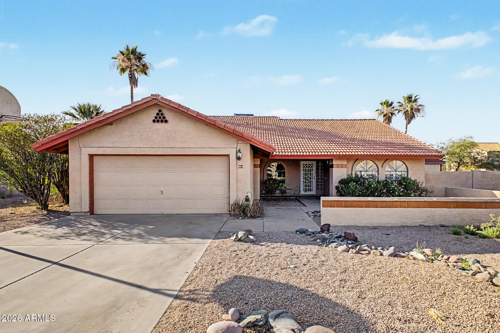 562 E HACKAMORE Street, Mesa, AZ 85203