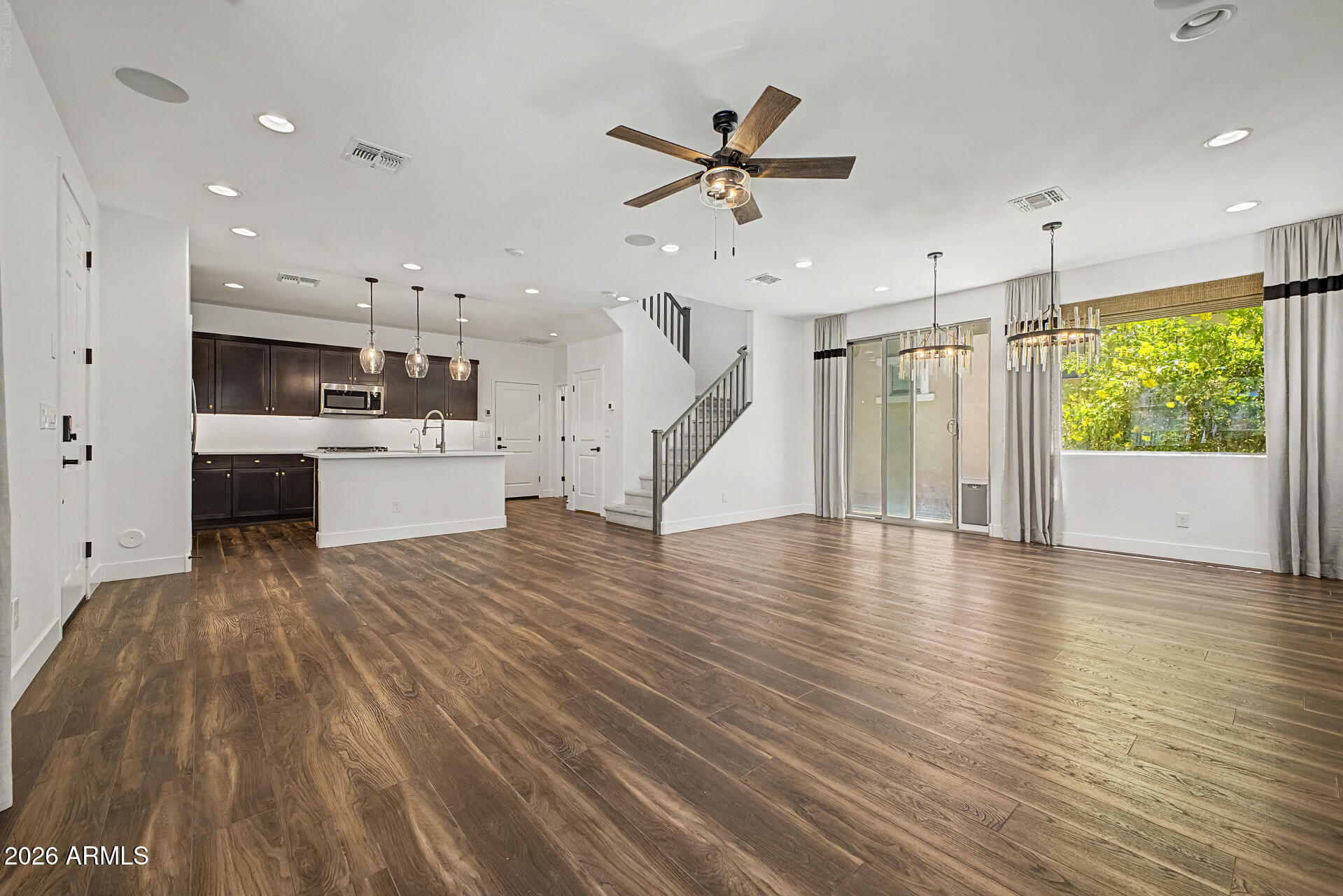 8251 E Impala Avenue, Mesa, AZ 85209