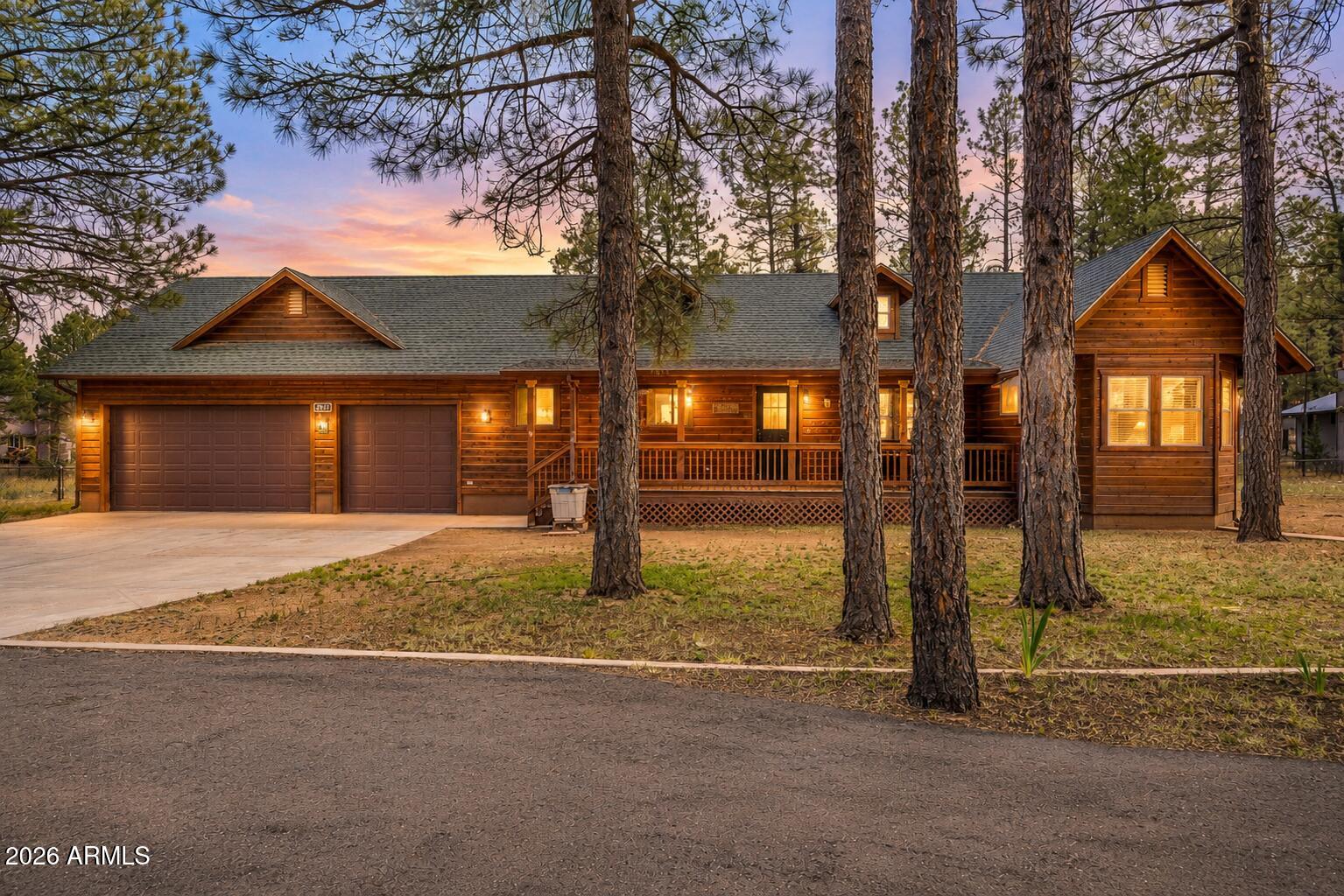 2917 Lodgepole Road, Overgaard, AZ 85933