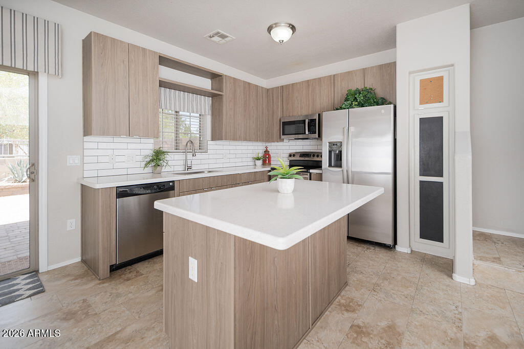 440 N 169TH Avenue, Goodyear, AZ 85338