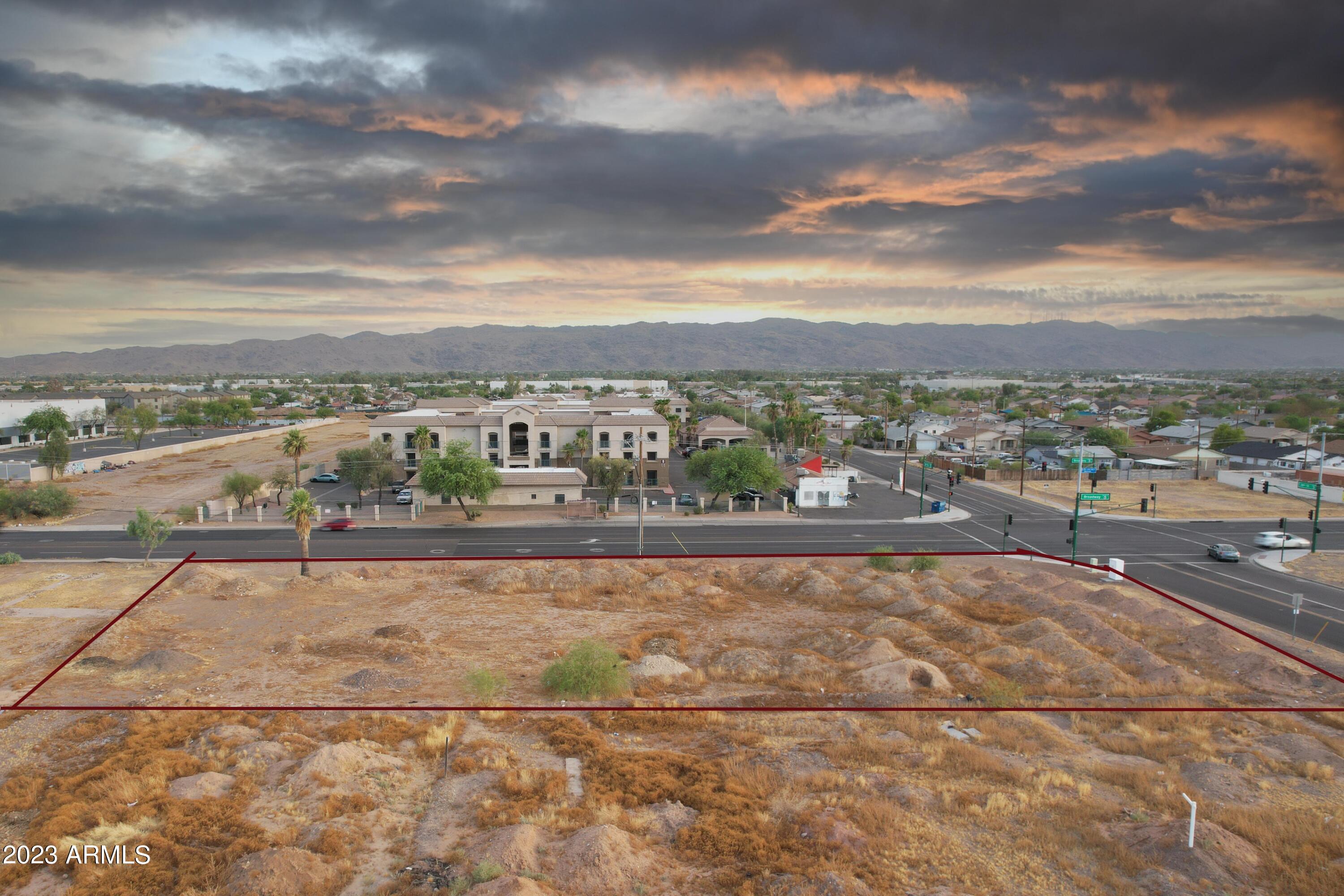 2804 E BROADWAY Road -, Phoenix, AZ 85040