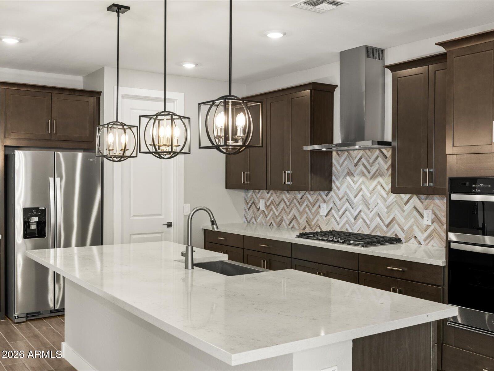 10827 W JONES Avenue, Tolleson, AZ 85353