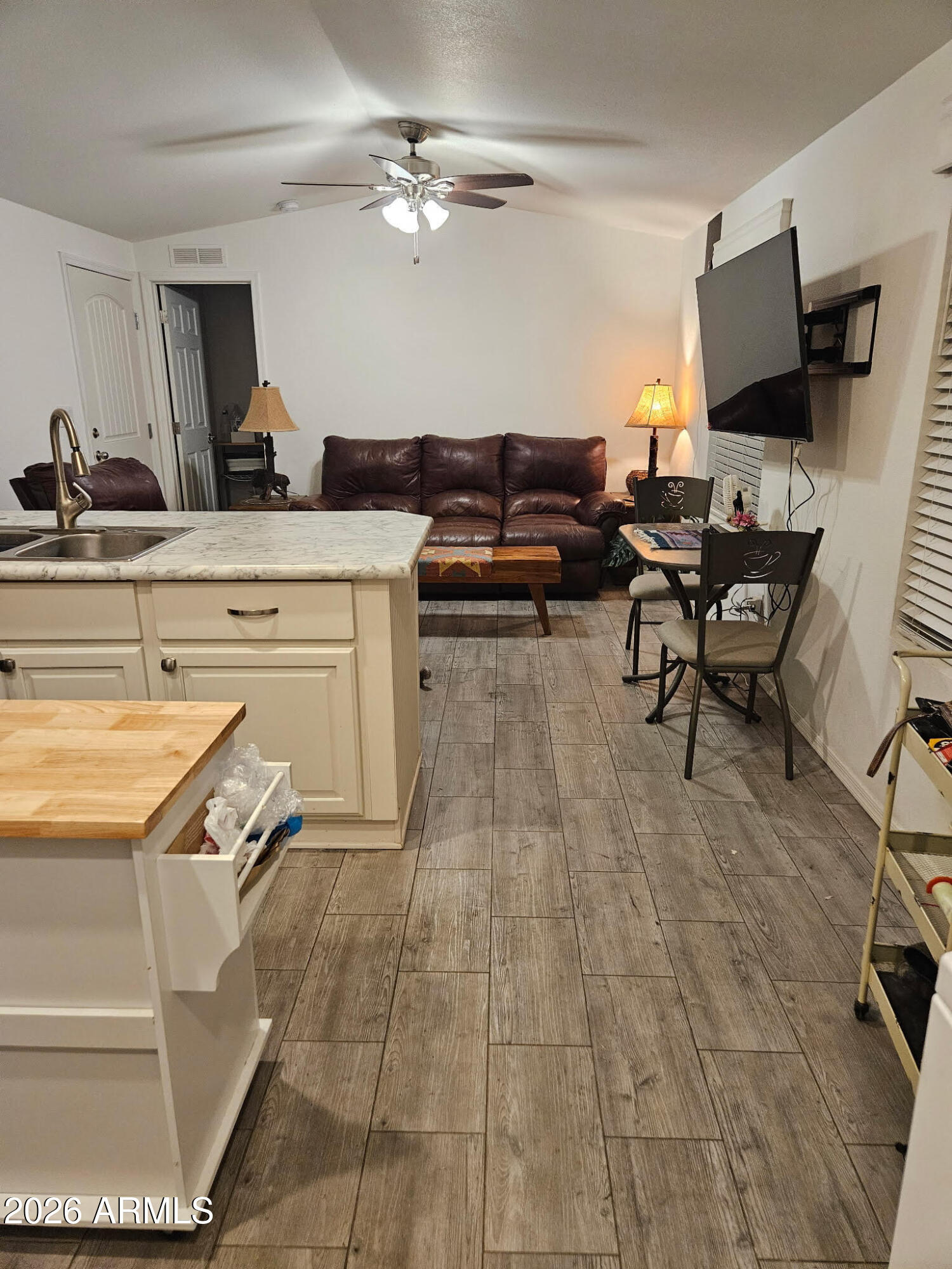 105 N DELAWARE Drive 21, Apache Junction, AZ 85120