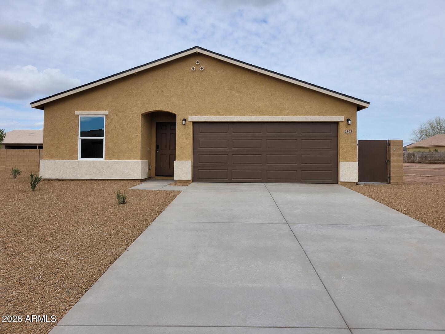 8592 W ONEIDA Drive, Arizona City, AZ 85123