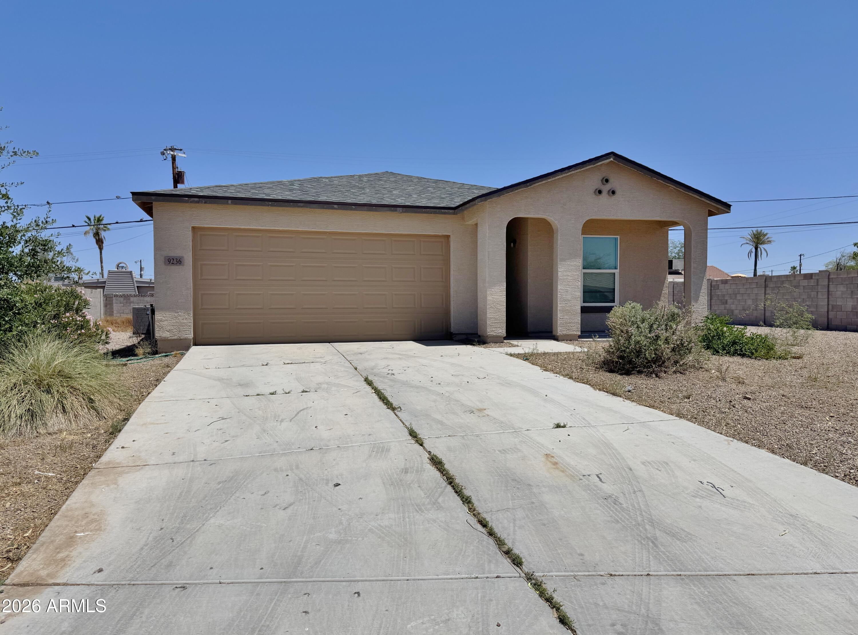 9236 W MADERO Drive, Arizona City, AZ 85123