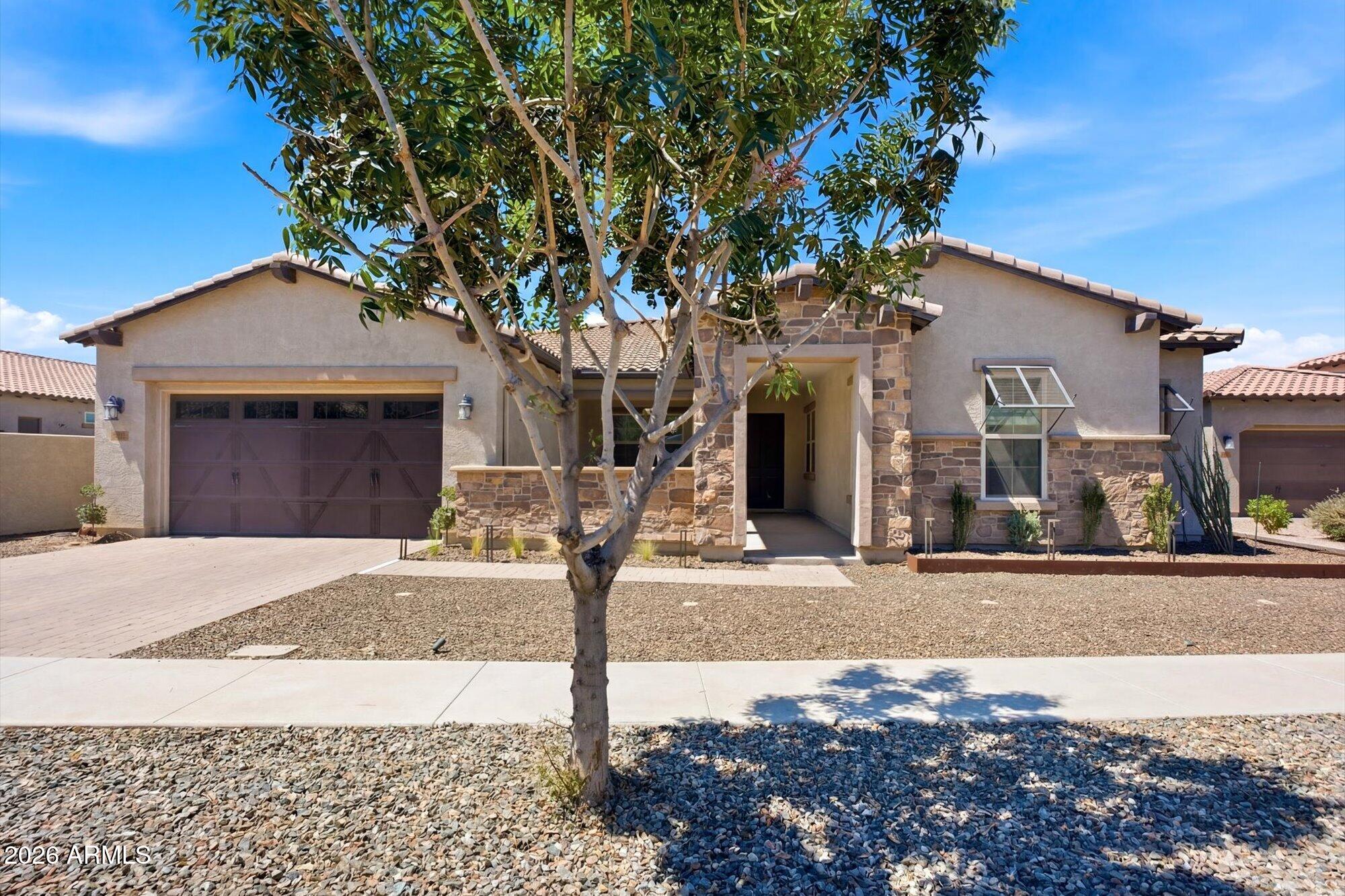 3034 E Desert Lane, Phoenix, AZ 85042