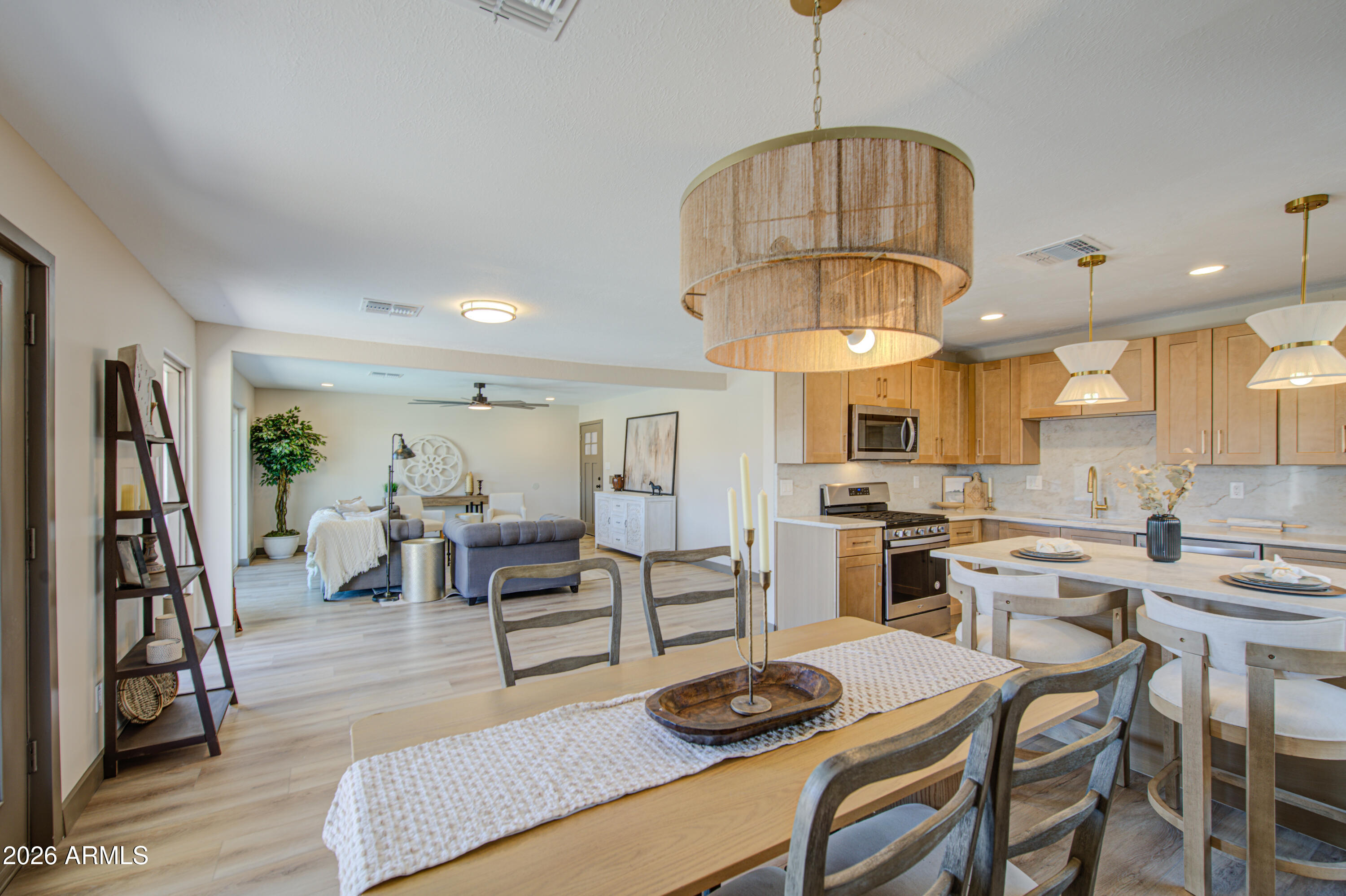 3823 W ROSE Lane, Phoenix, AZ 85019