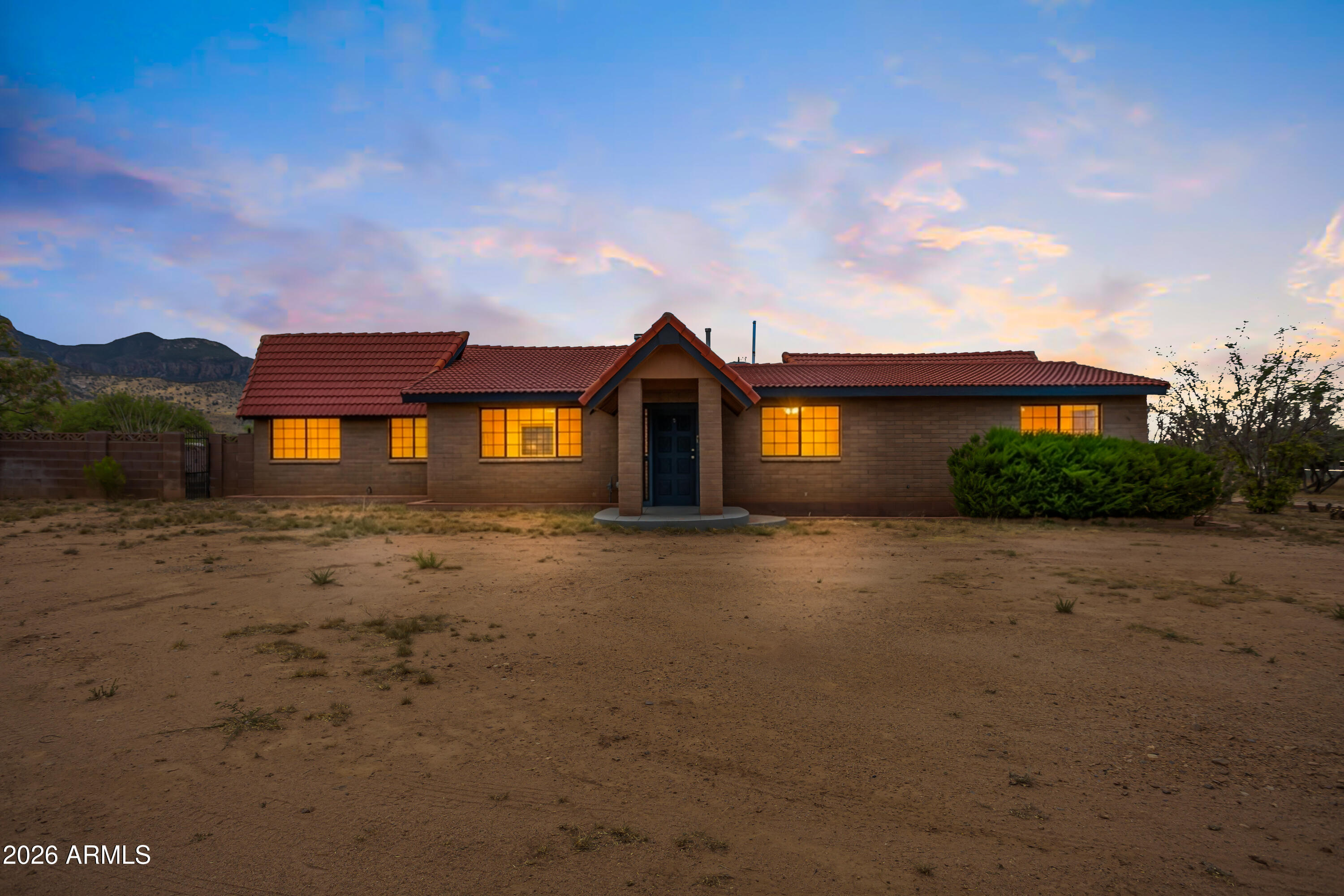 6730 S Calle De La Cereza Lane, Hereford, AZ 85615