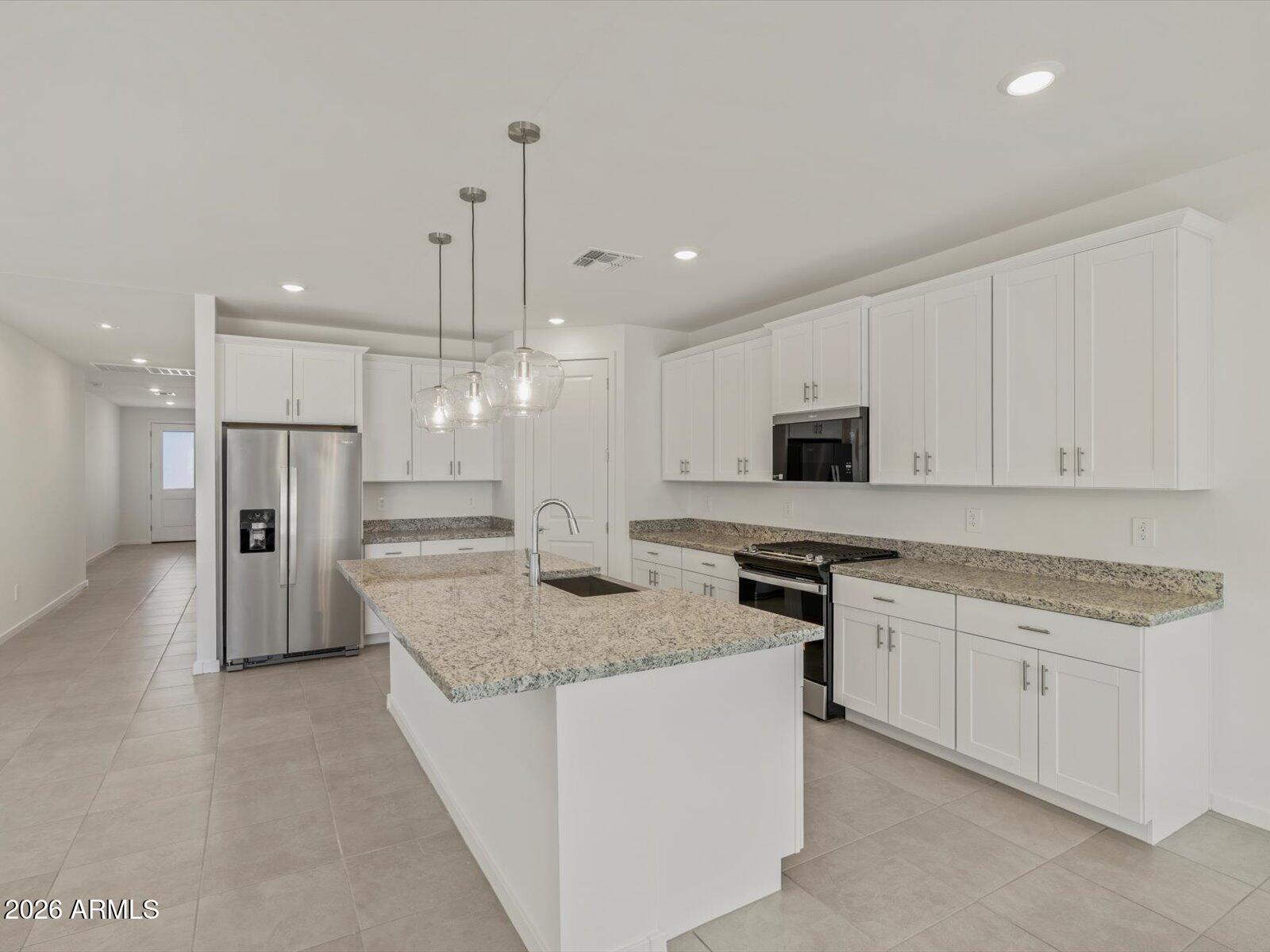 2572 E VINTAGE Drive, San Tan Valley, AZ 85143