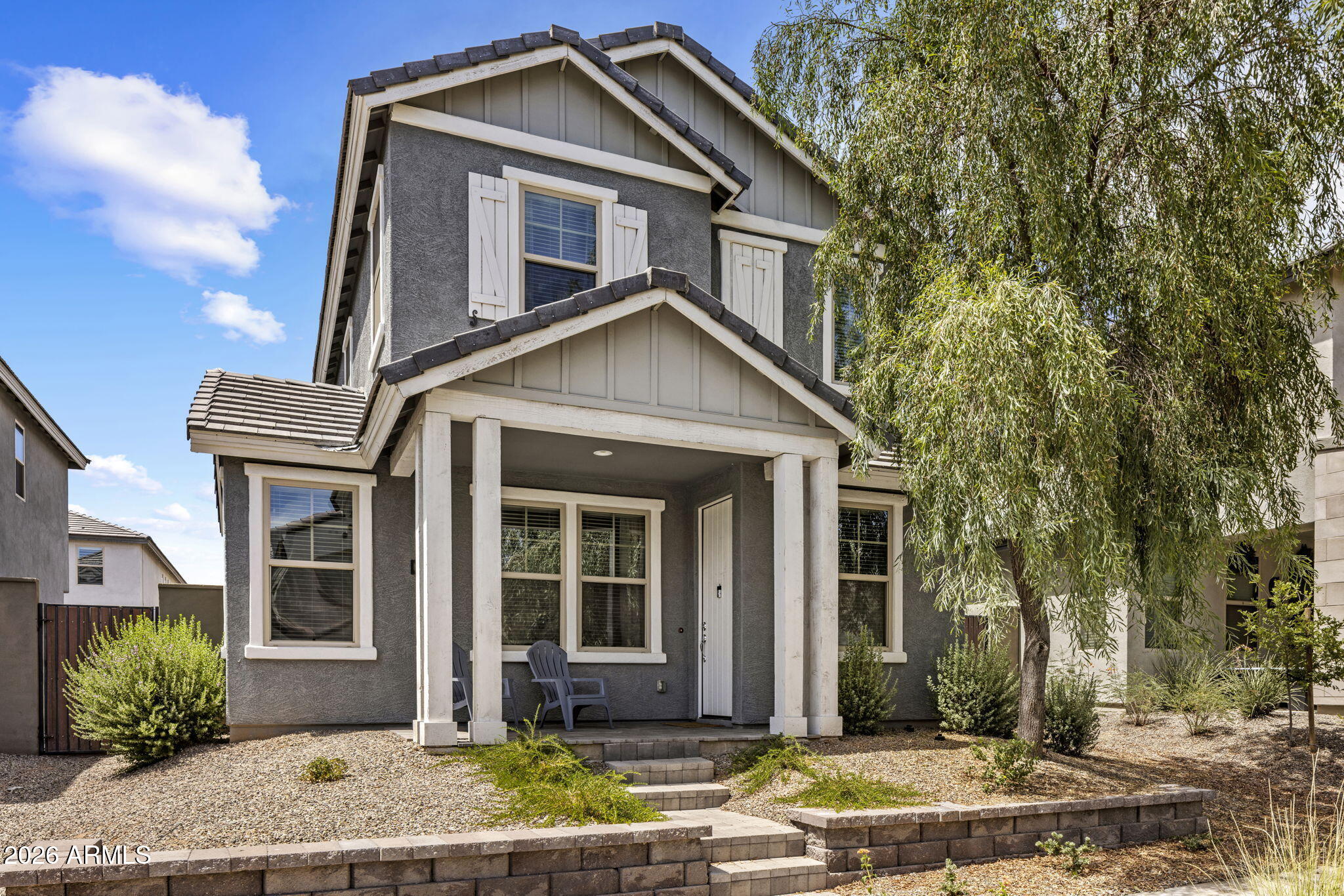 2022 W DESERT HOLLOW Drive, Phoenix, AZ 85085