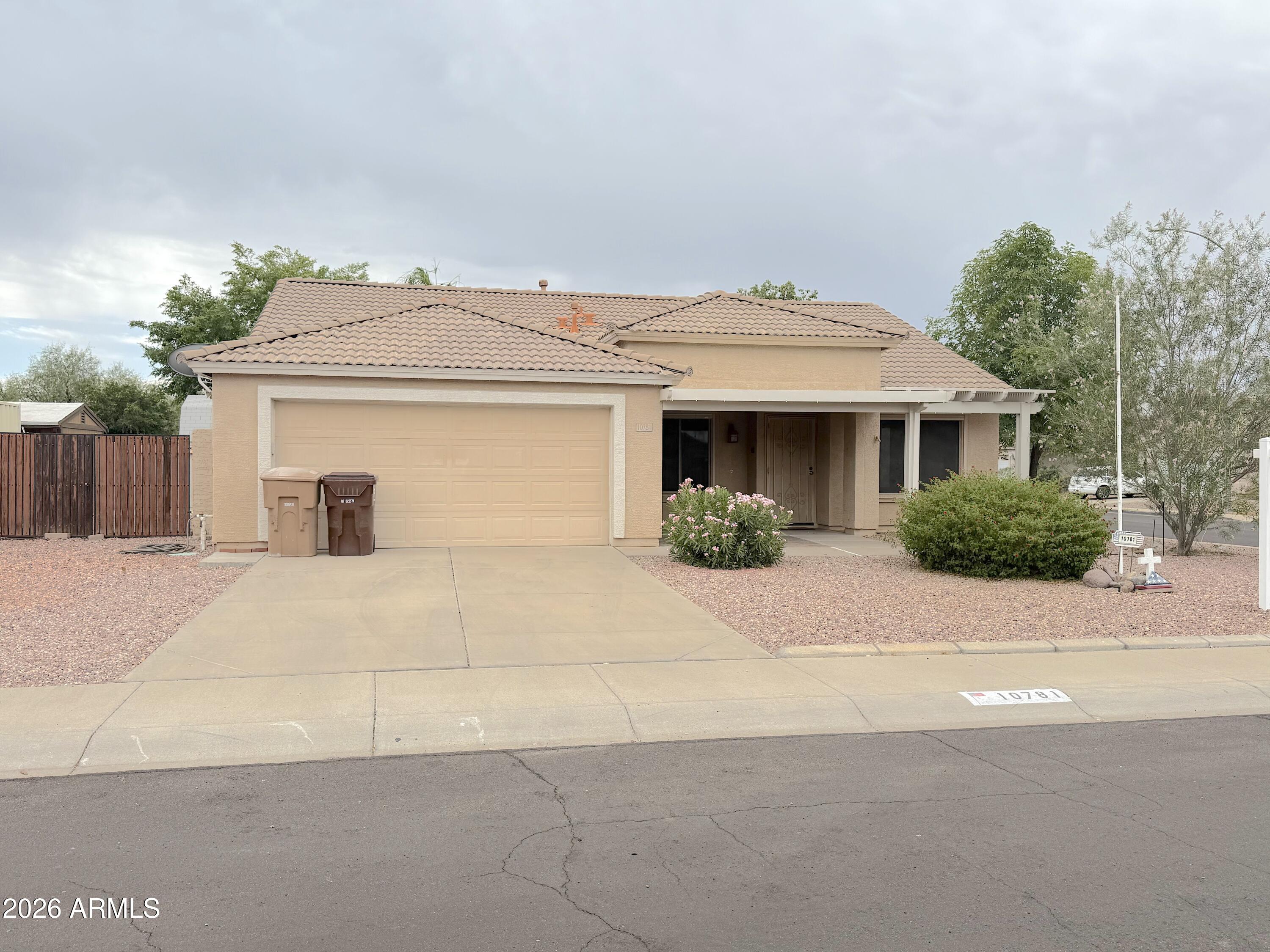 10781 W ROBIN Lane W, Peoria, AZ 85373