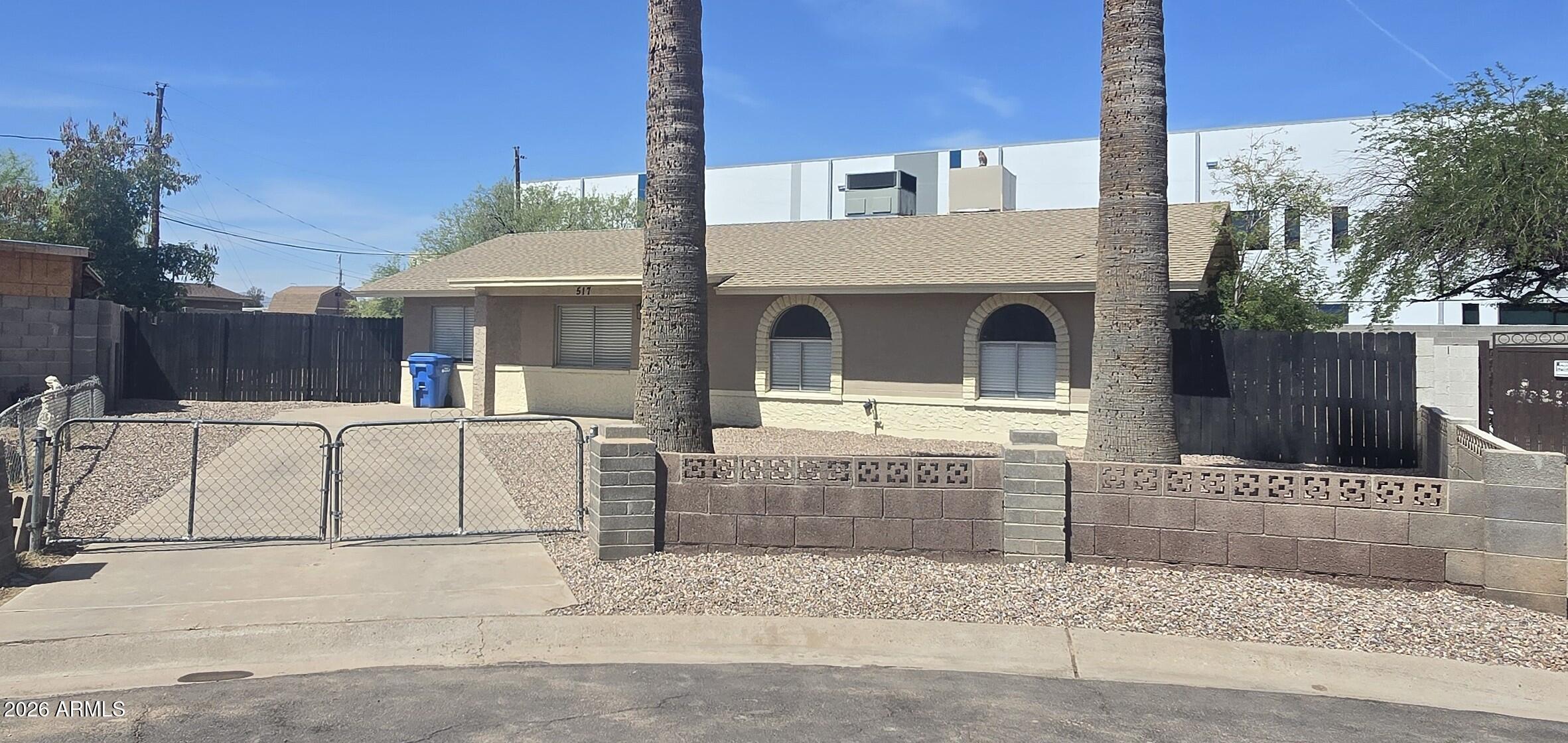 517 W GROVE Street, Phoenix, AZ 85041