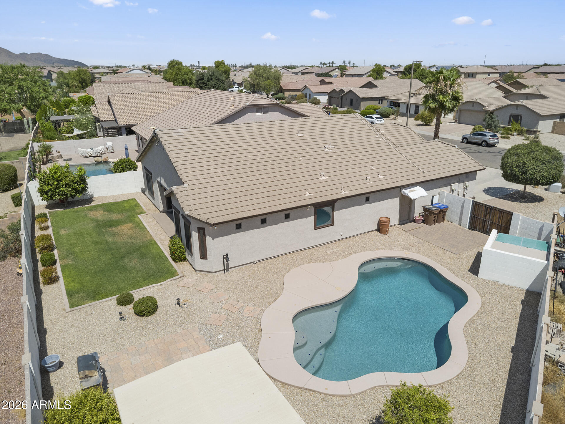 629 W DESERT VALLEY Drive, San Tan Valley, AZ 85143
