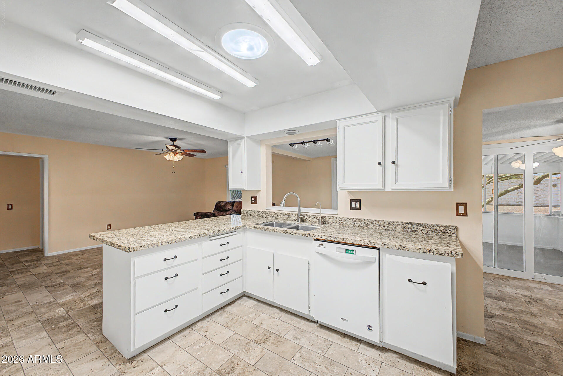 19817 N SOMBRERO Circle, Sun City, AZ 85373
