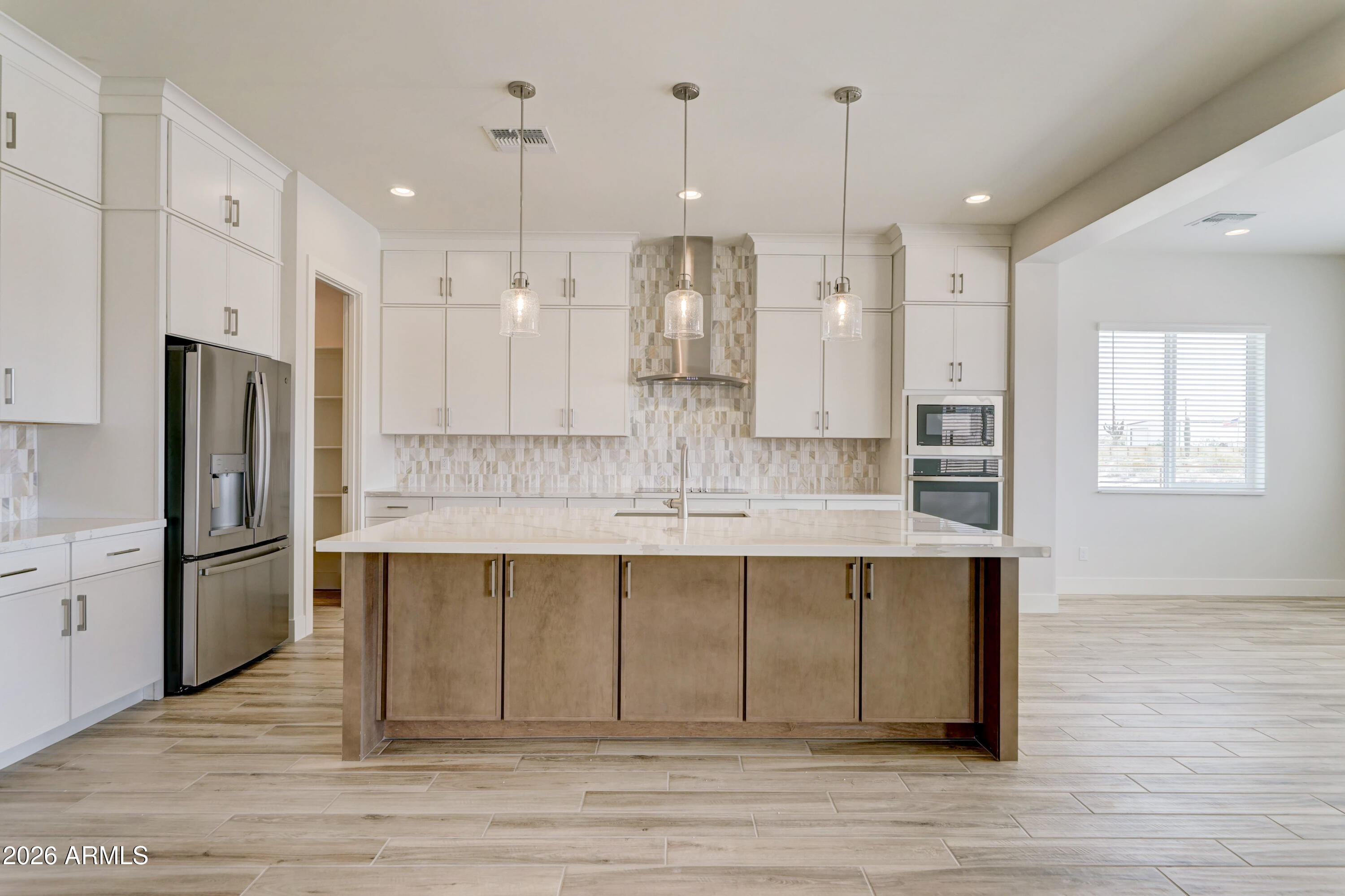 4075 W Silverdale Road, San Tan Valley, AZ 85144