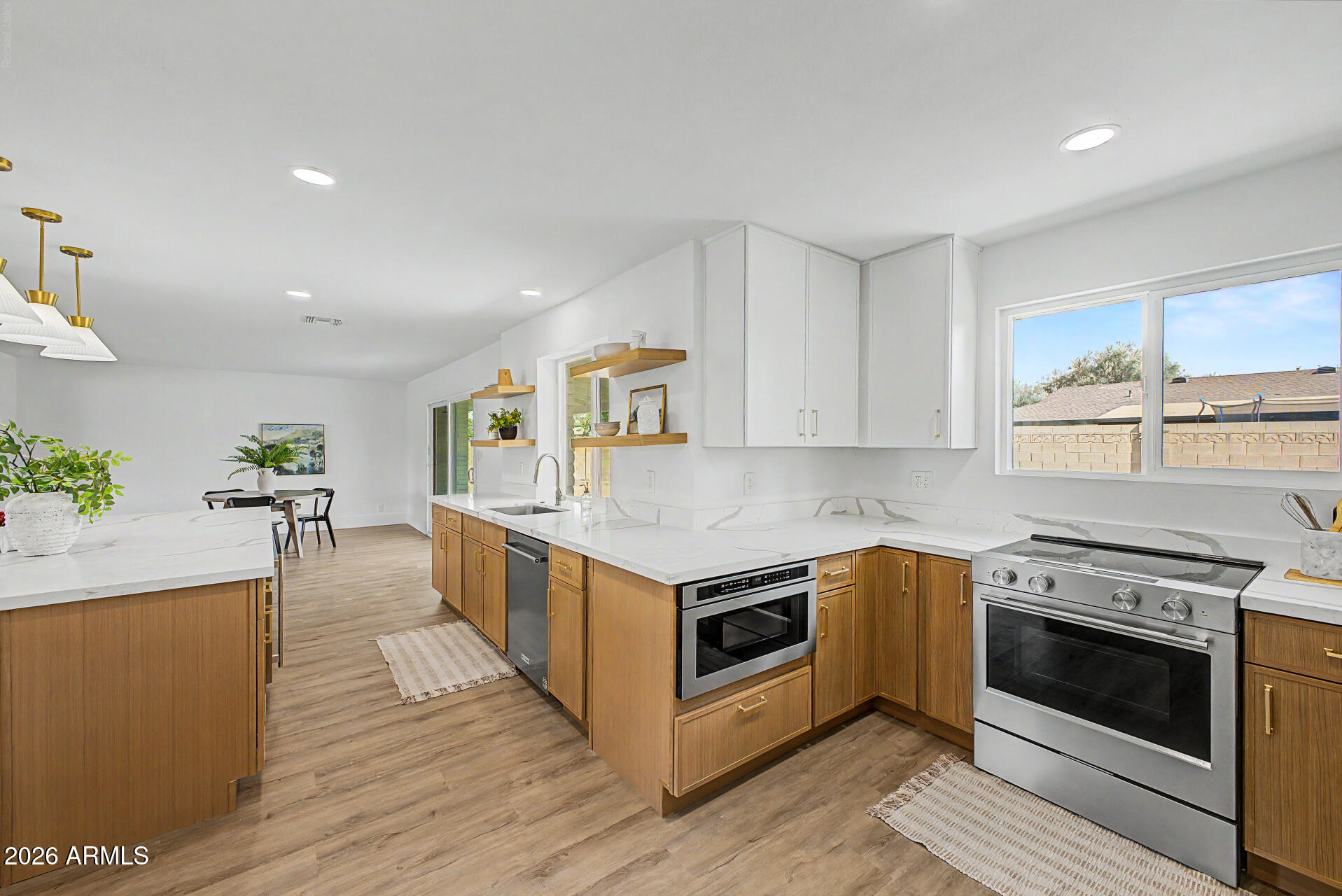 611 E ERIE Drive, Tempe, AZ 85282