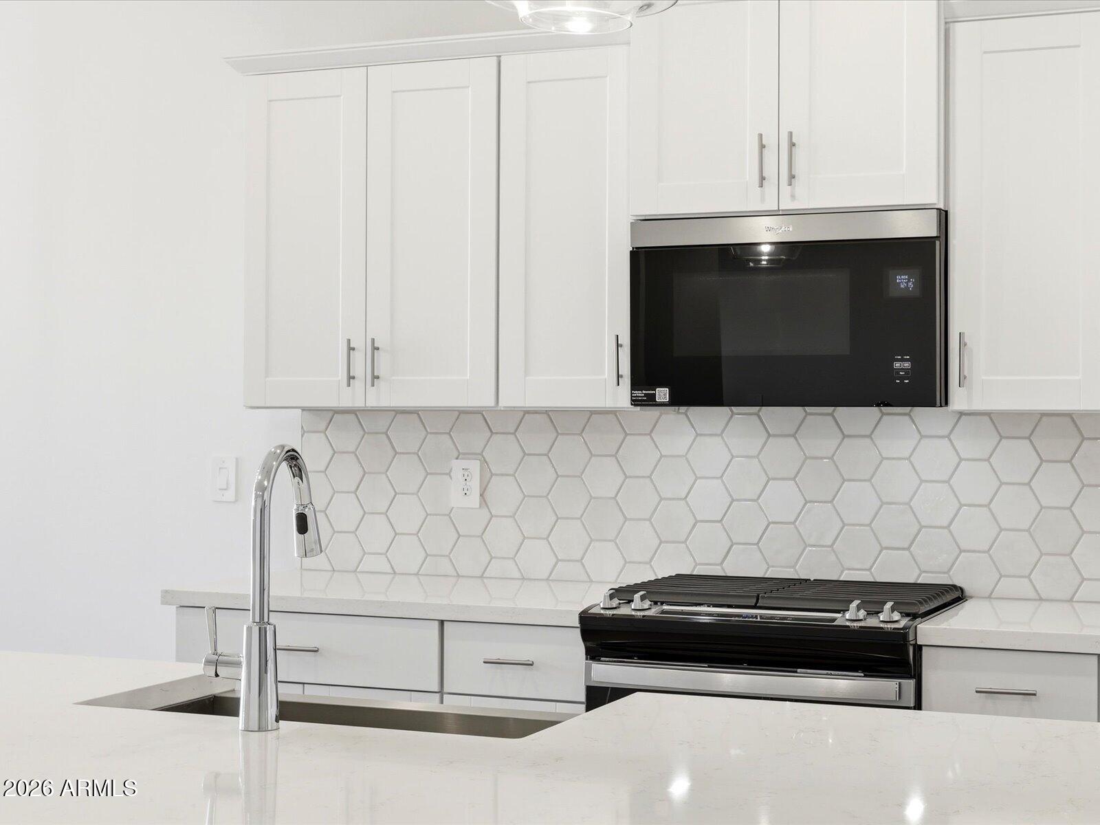 10808 W JONES Avenue, Tolleson, AZ 85353