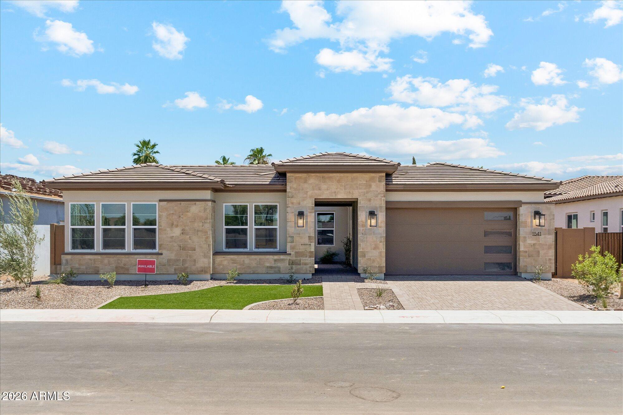 1541 E NOLAN Place, Chandler, AZ 85249