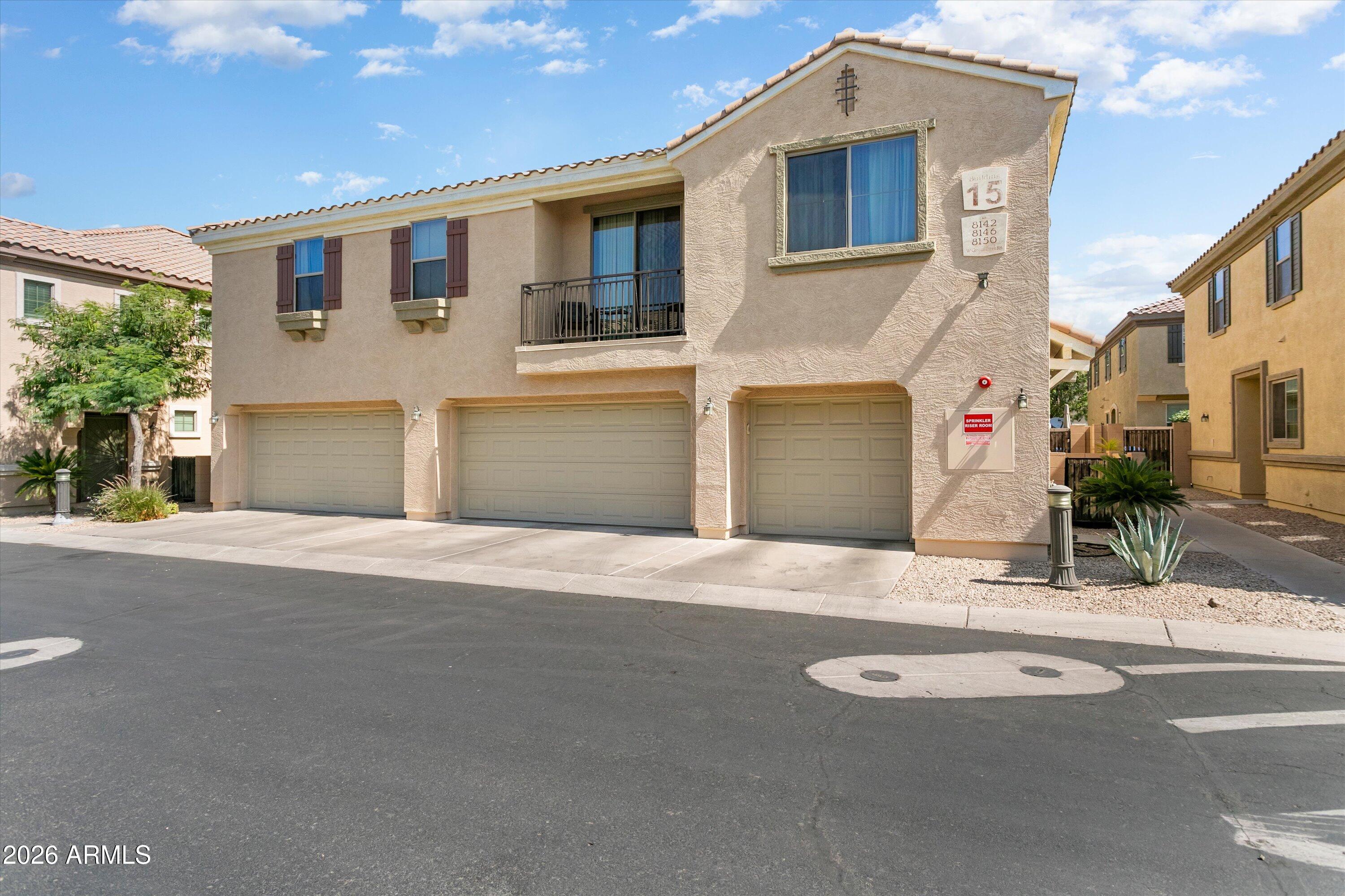 8146 W GROOM CREEK Road, Phoenix, AZ 85043