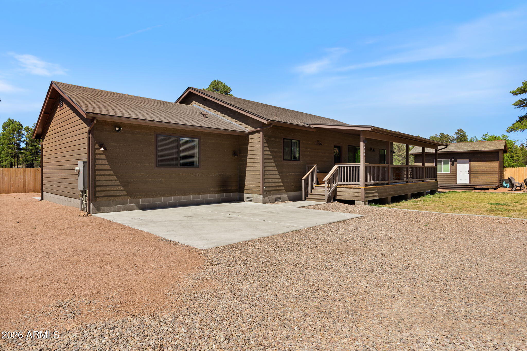 2745 SENIOR CENTER Street, Overgaard, AZ 85933