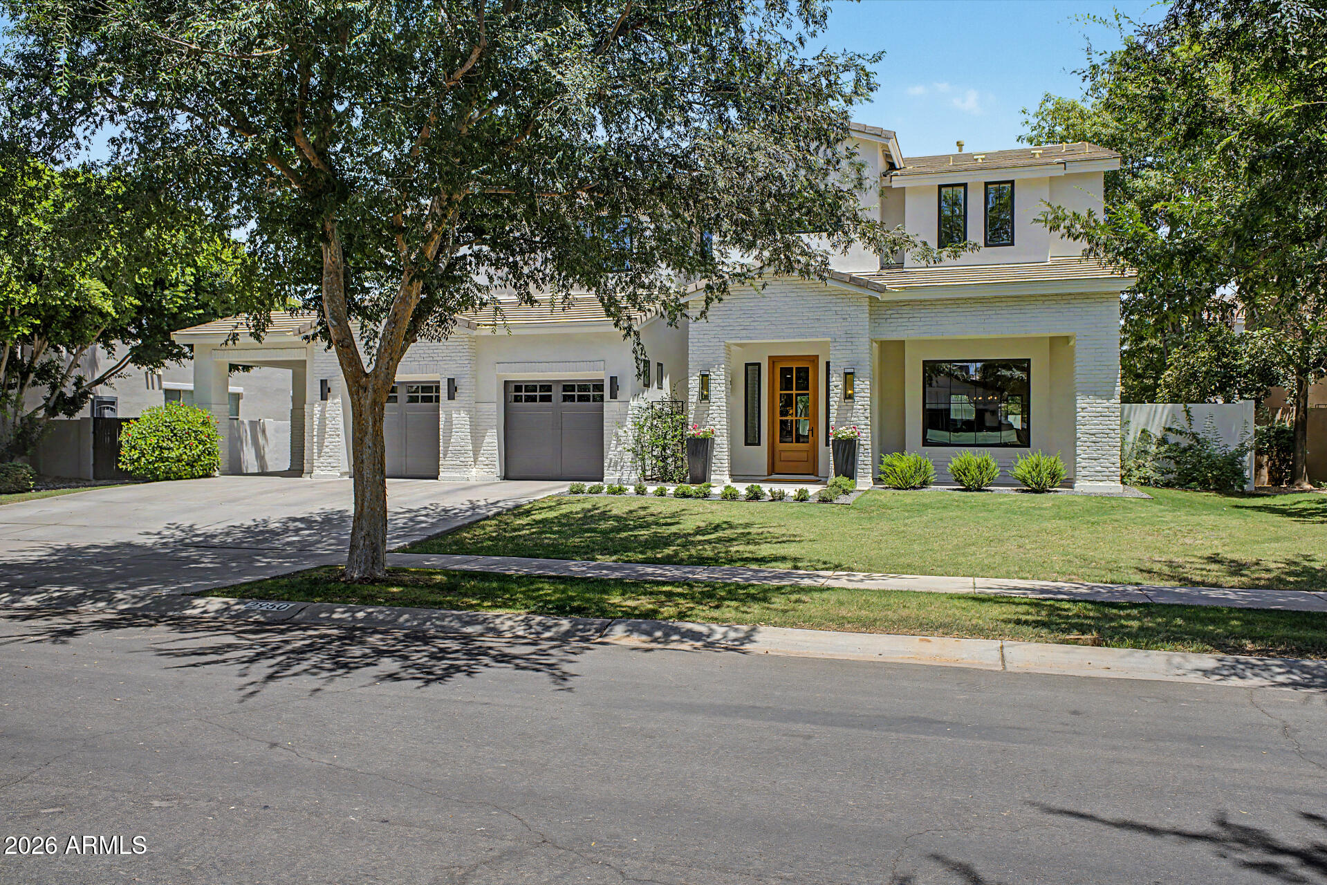 2950 E COMSTOCK Drive, Gilbert, AZ 85296