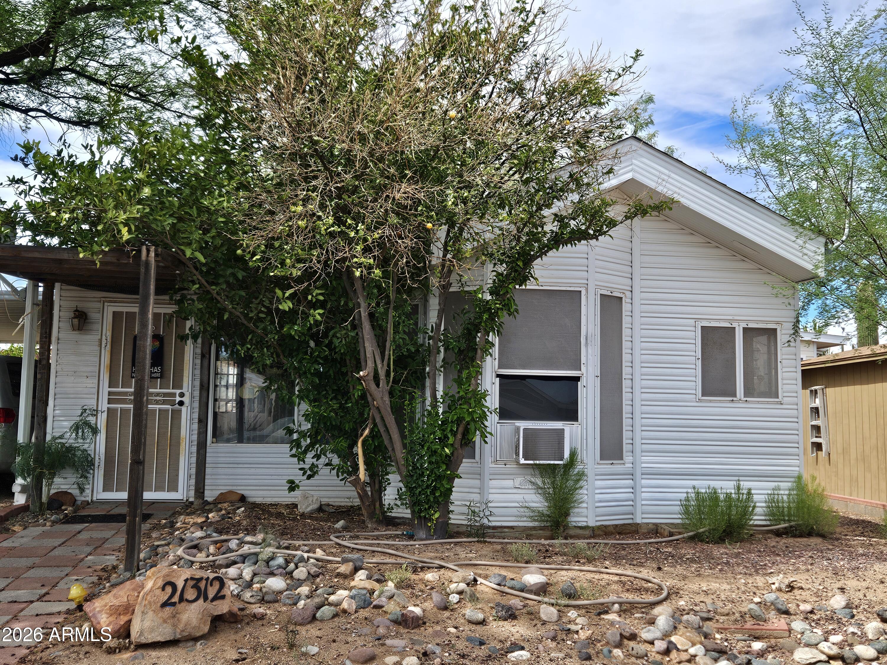 21312 W SHALAKO Lane, Congress, AZ 85332
