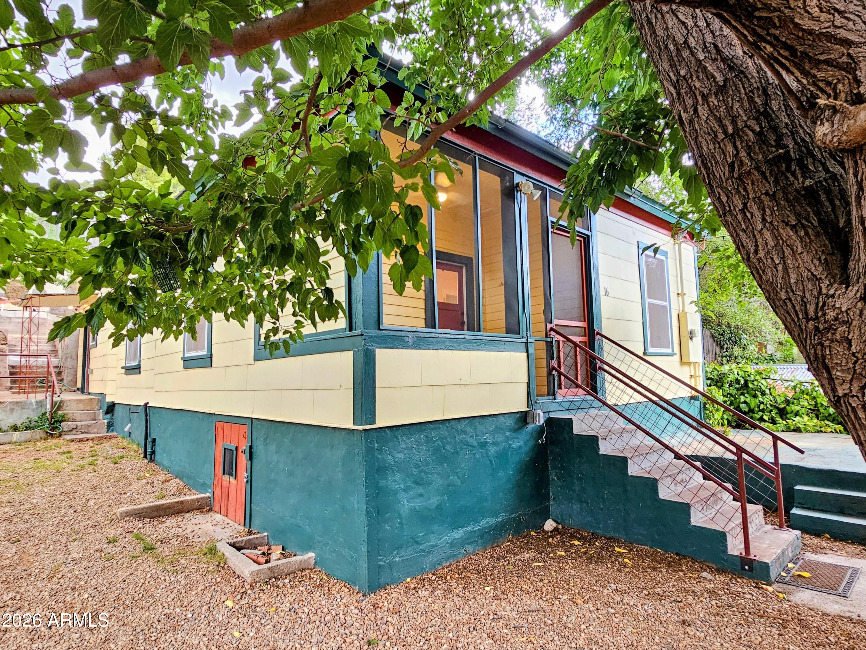 16 WOOD Canyon, Bisbee, AZ 85603